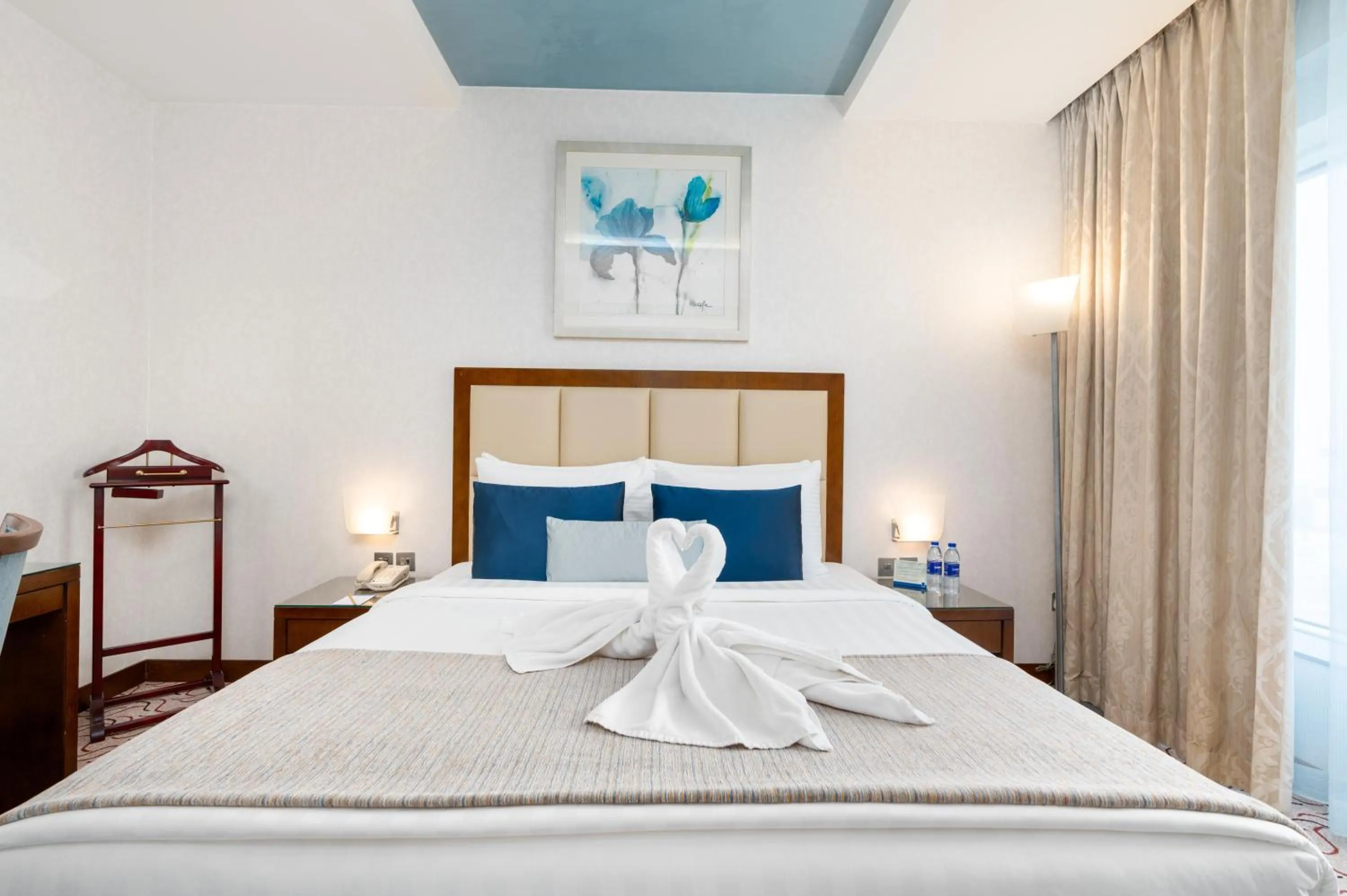 Bed in Samaya Hotel Deira