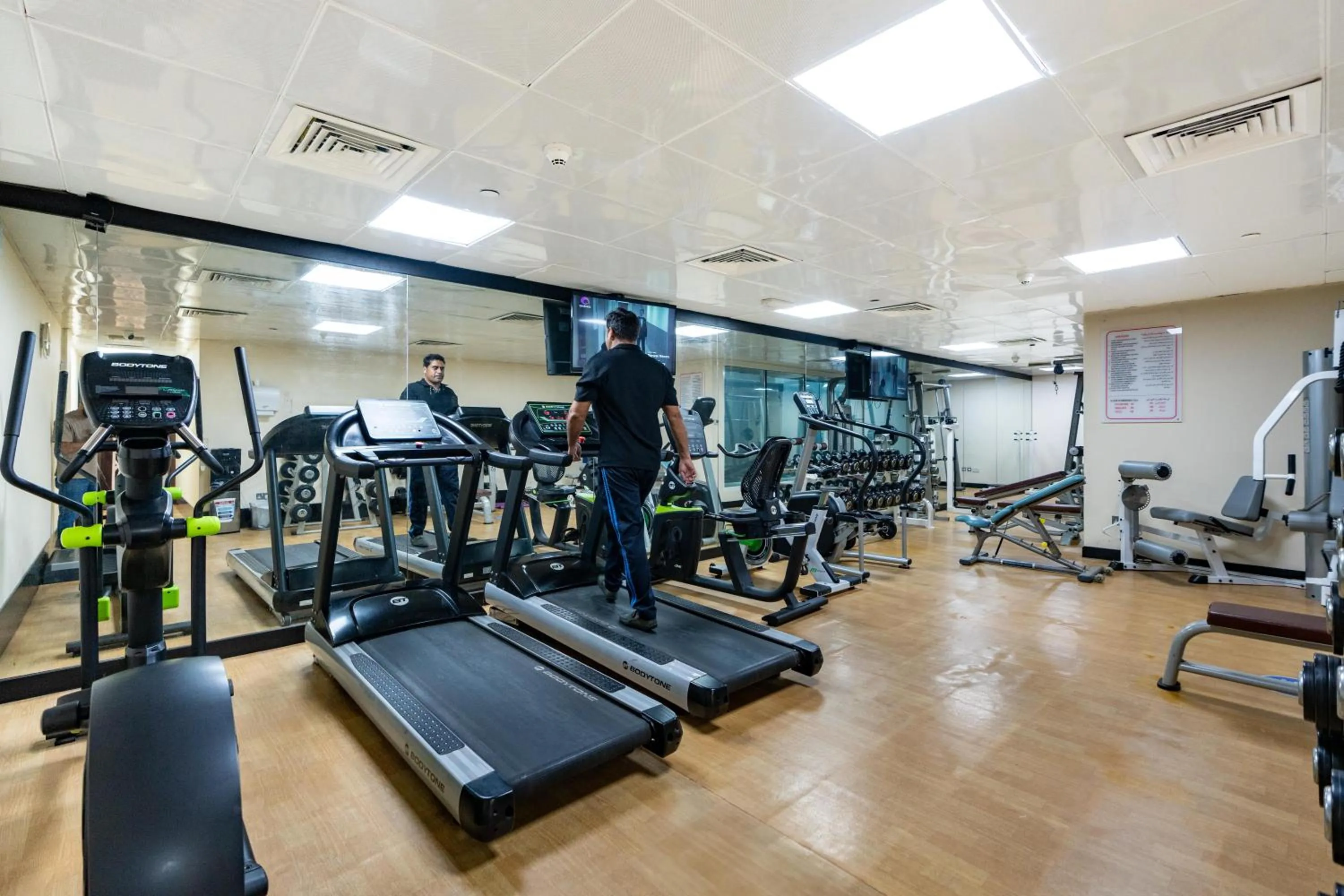 Fitness centre/facilities in Samaya Hotel Deira