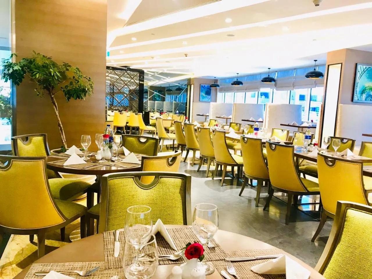 Restaurant/places to eat in Samaya Hotel Deira