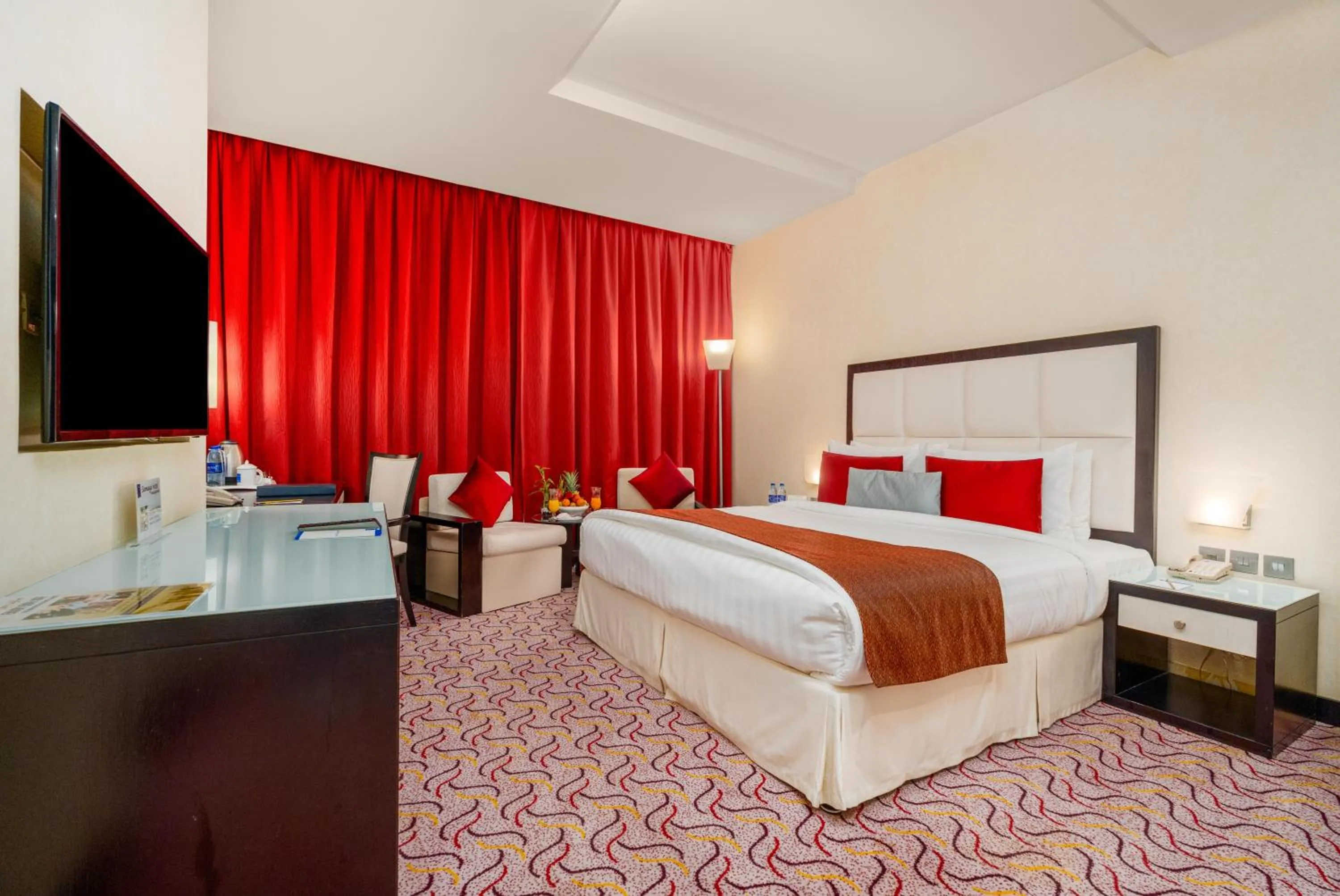 Bed in Samaya Hotel Deira