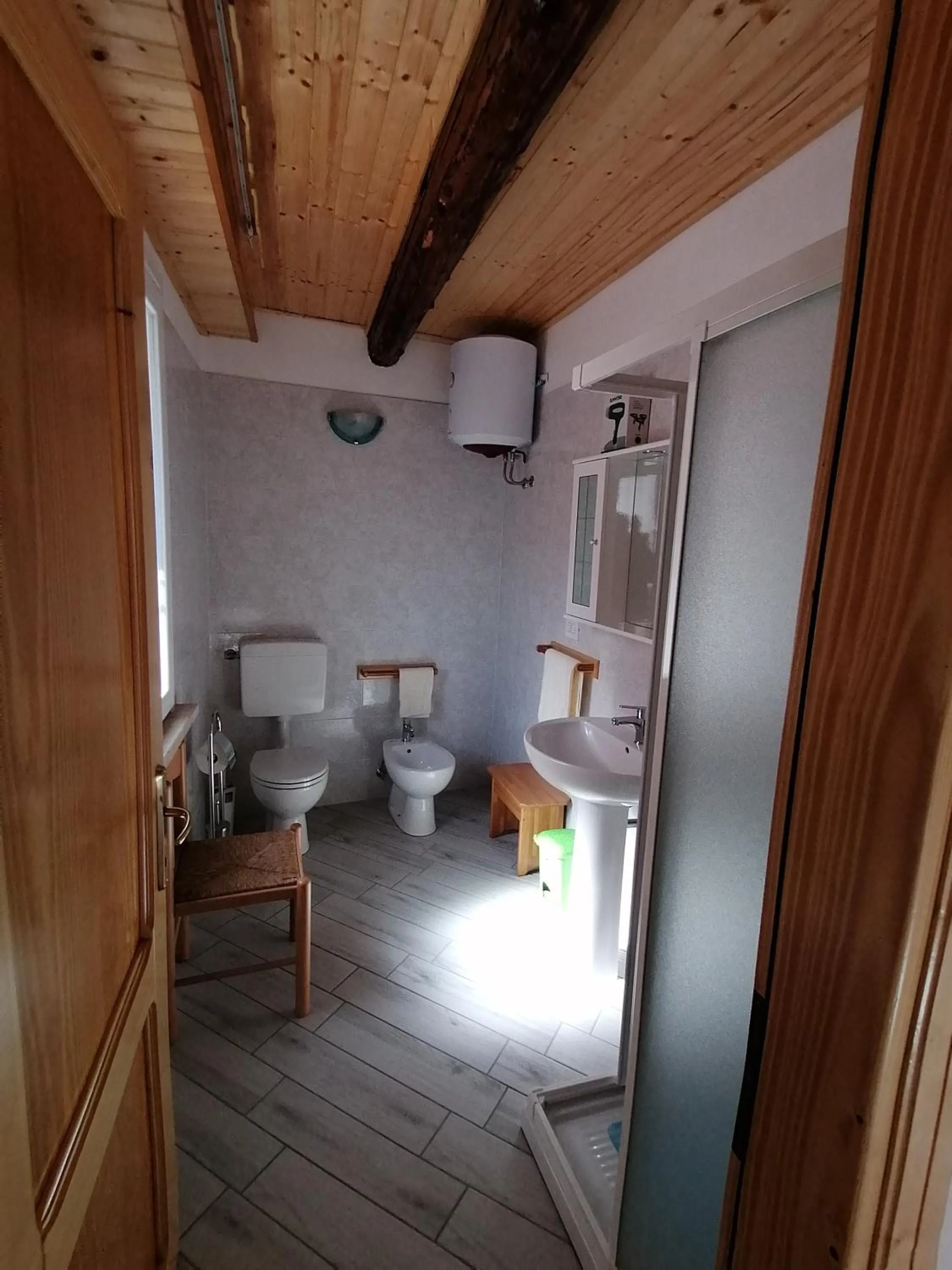 Bathroom, Bed in Al Souvenir