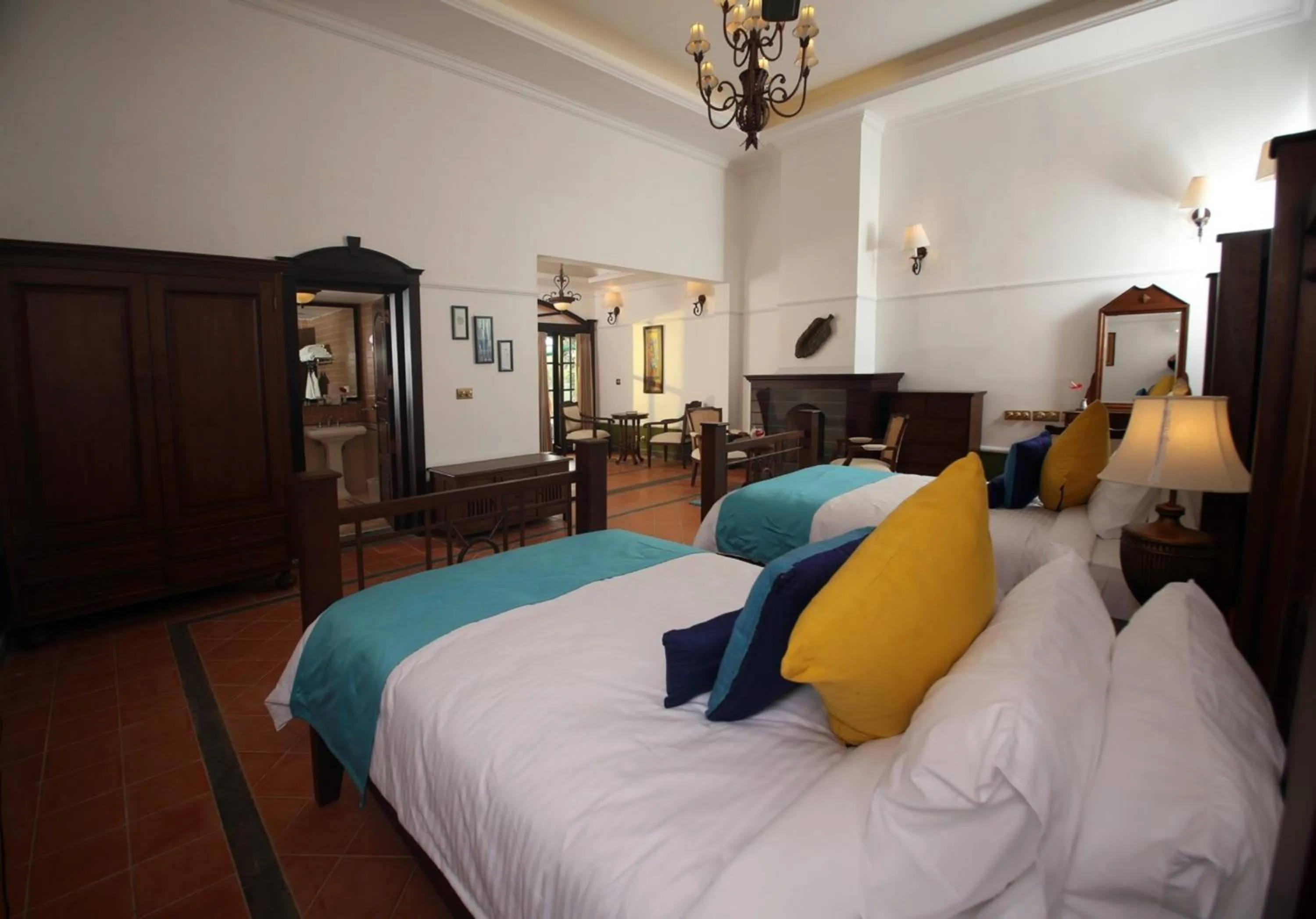 Photo of the whole room, Bed in Parisons Plantation Experiences by Abad