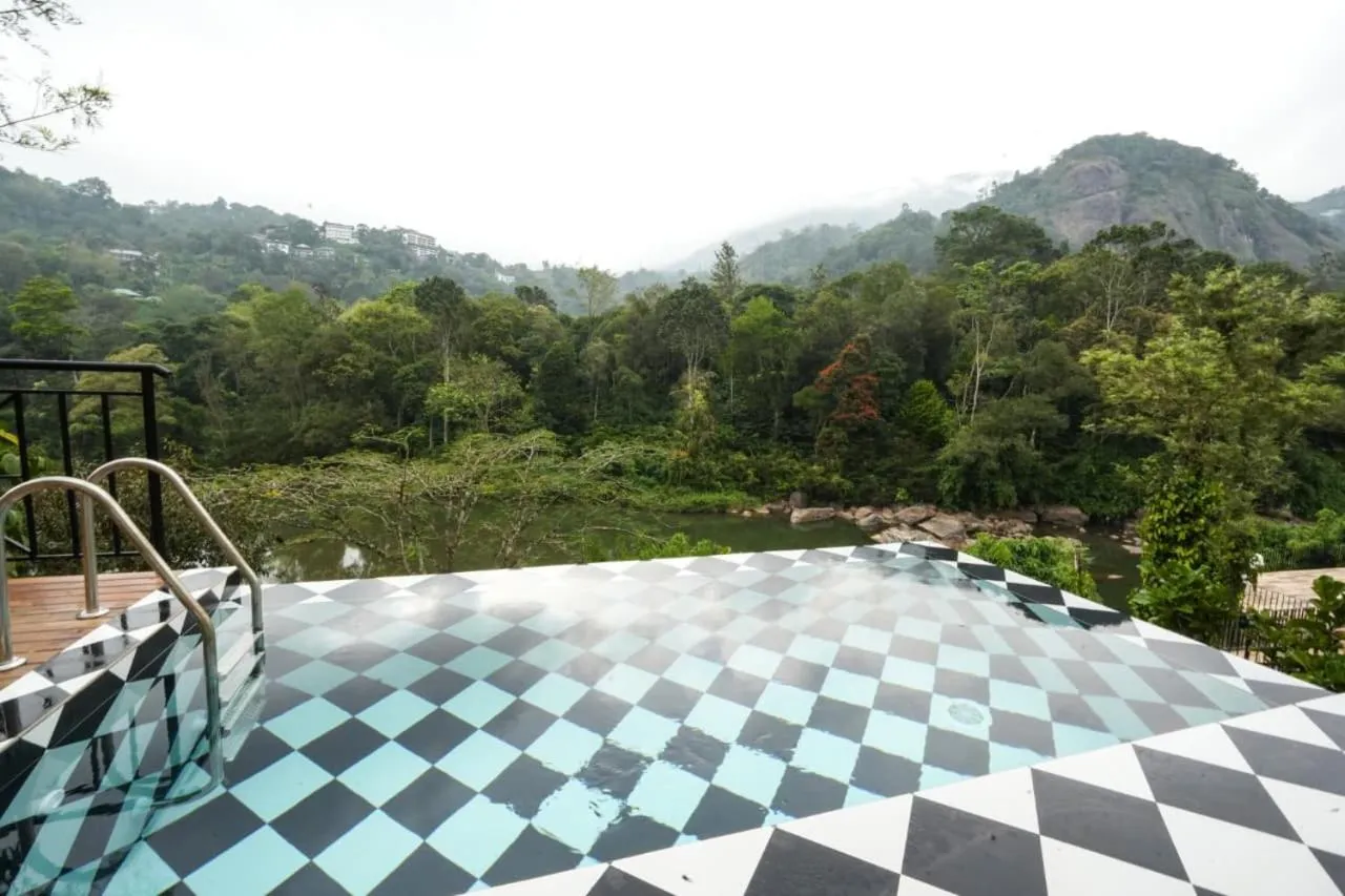 Swimming pool in Blanket Riverside Resort and Spa