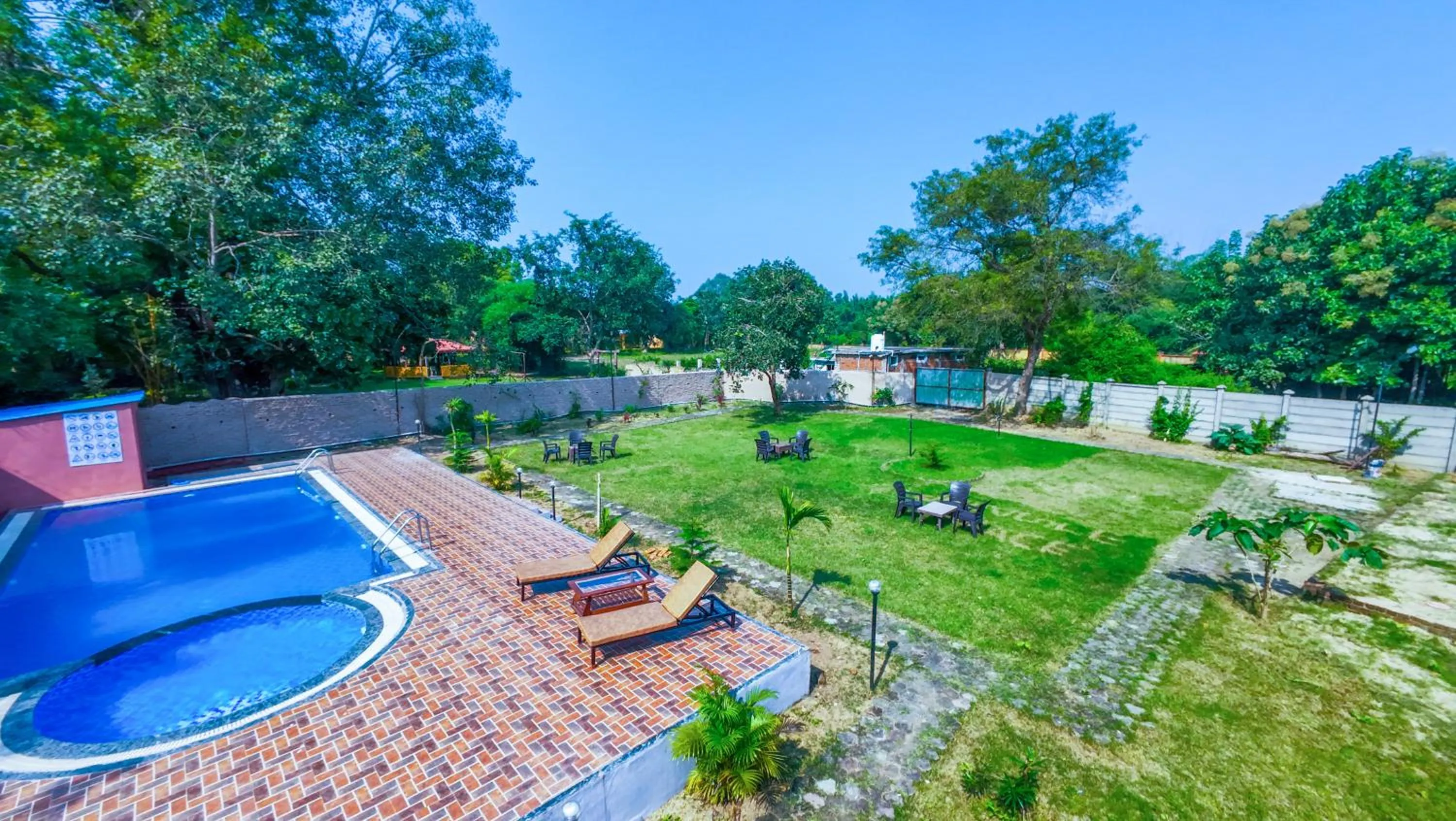 Garden view in Hotel Jungle Palace Resort