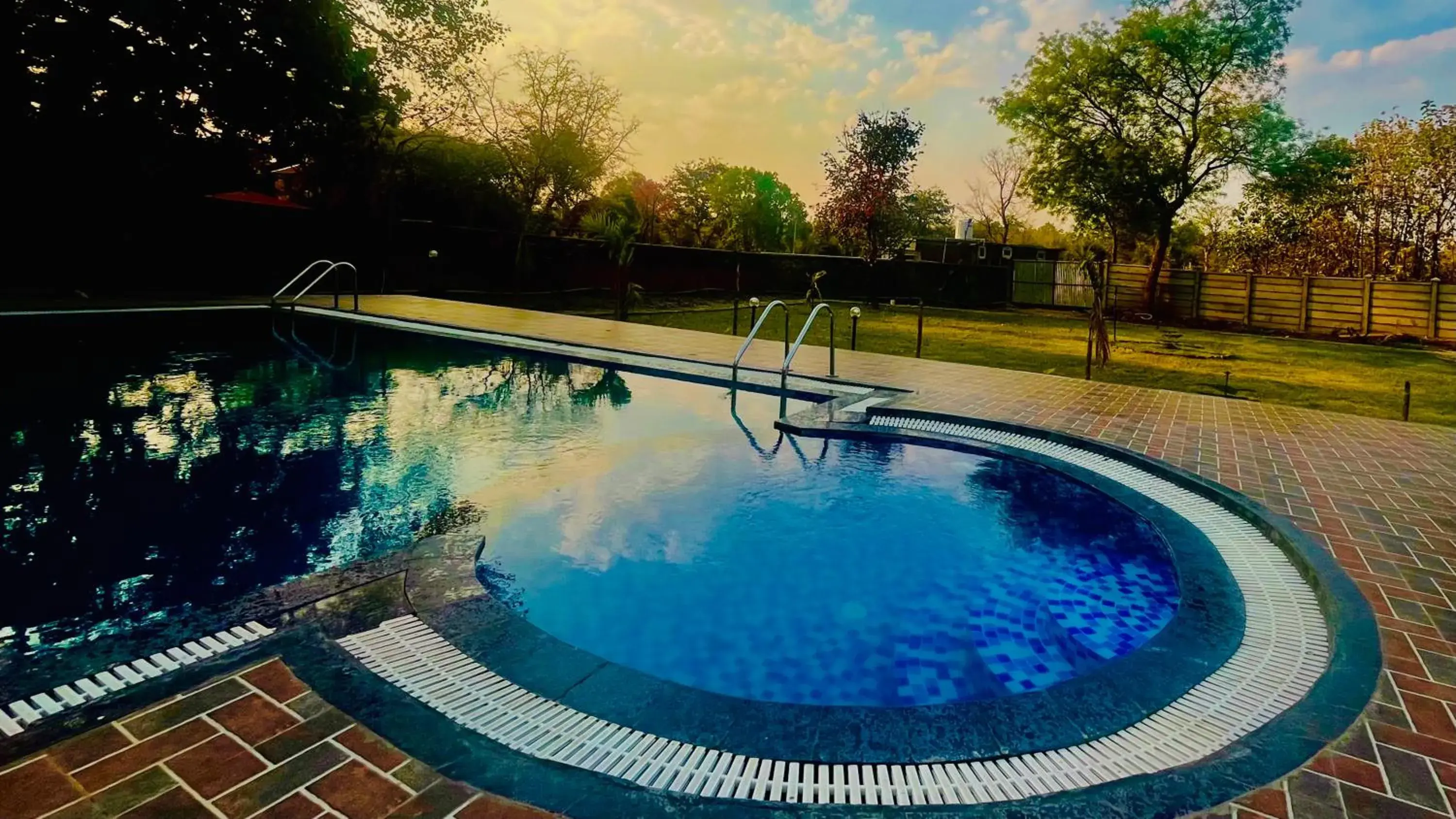 Hotel Jungle Palace Resort Hotel Jungle Palace Resort