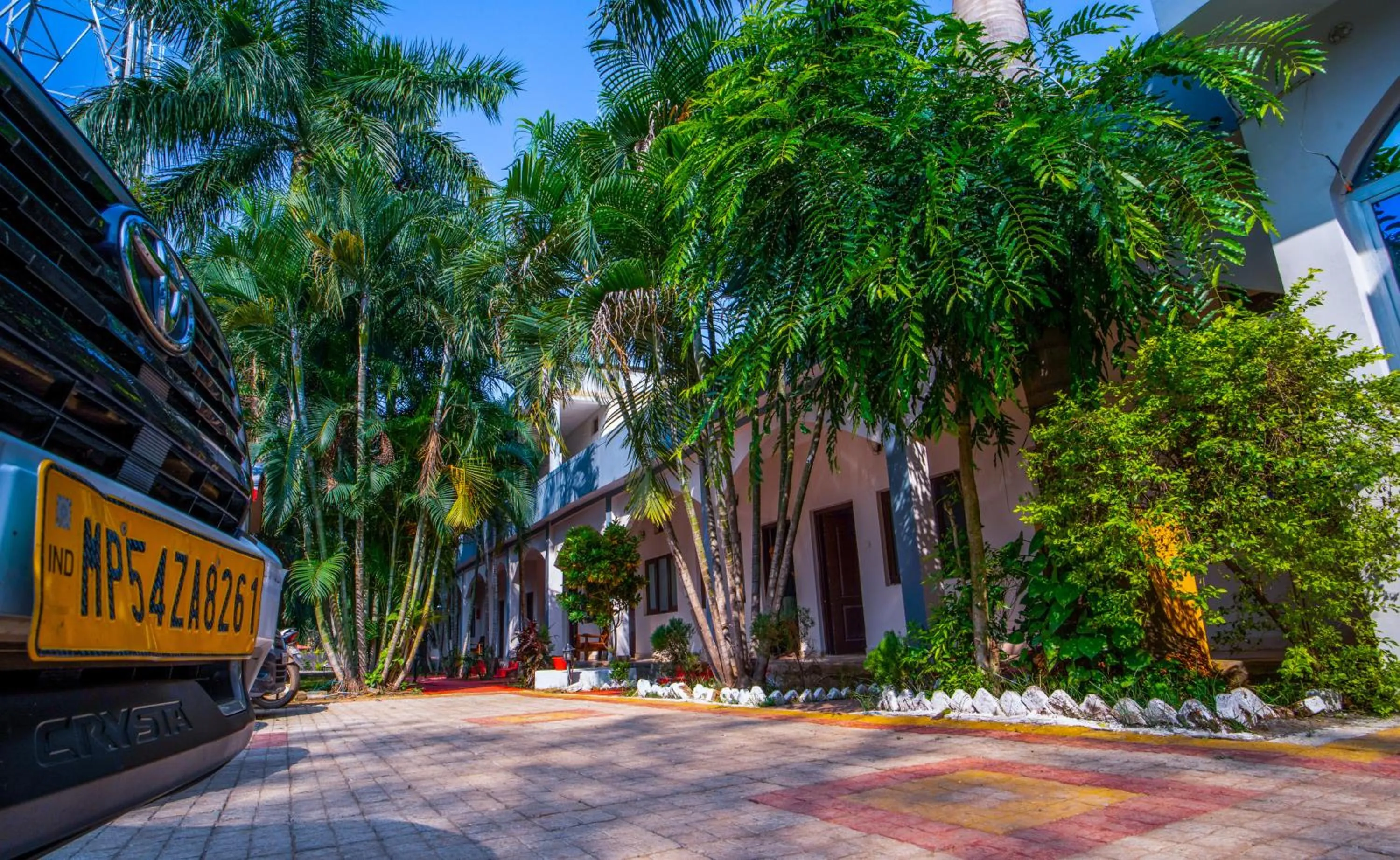 Property building in Hotel Jungle Palace Resort