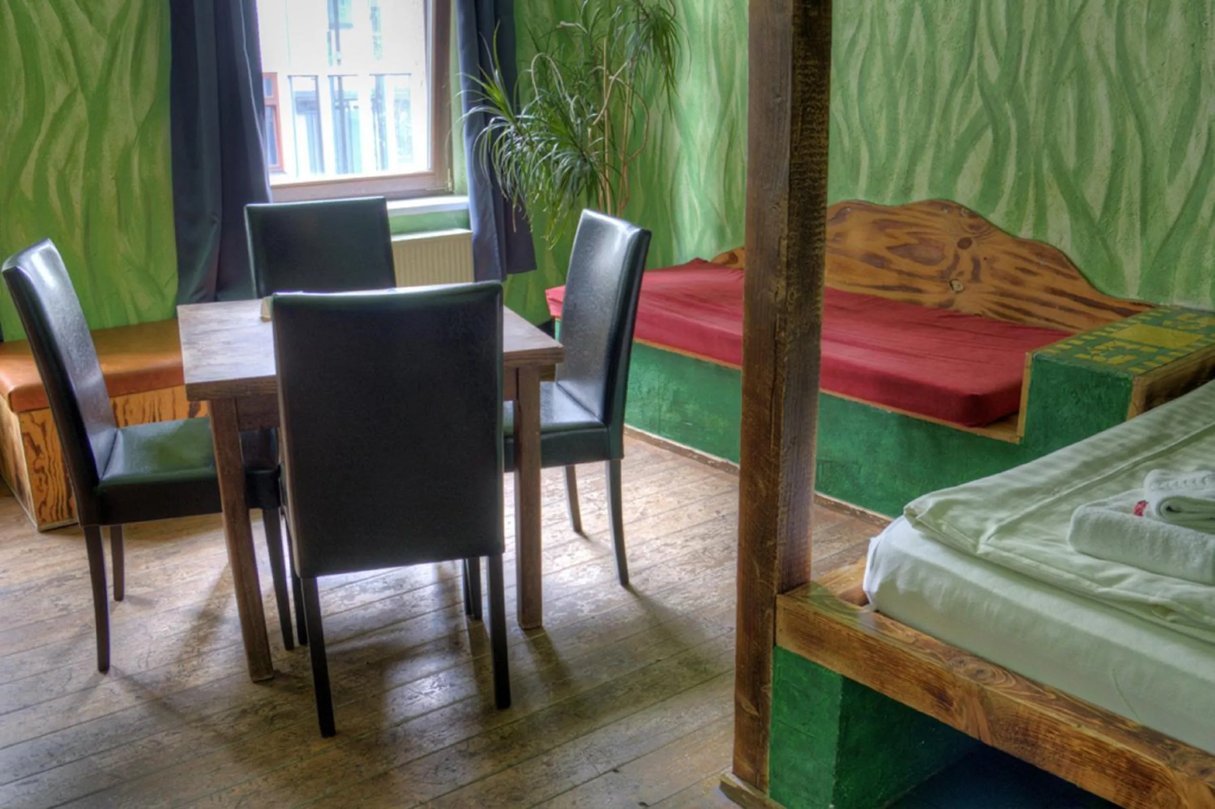 Day, Bed in Gästehaus Mezcalero