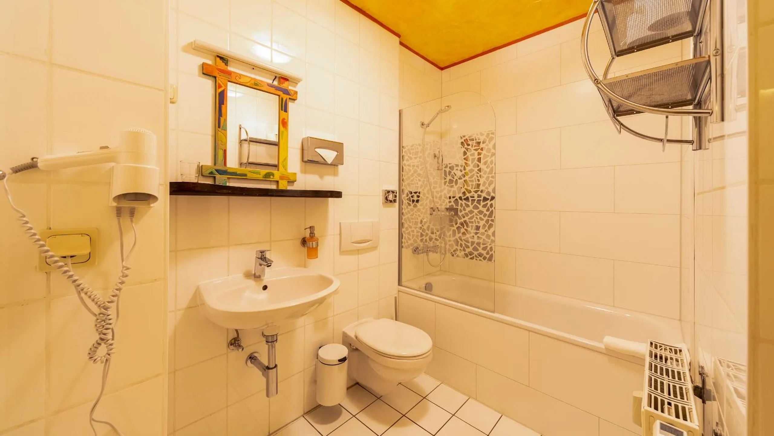 Bathroom in Gästehaus Mezcalero