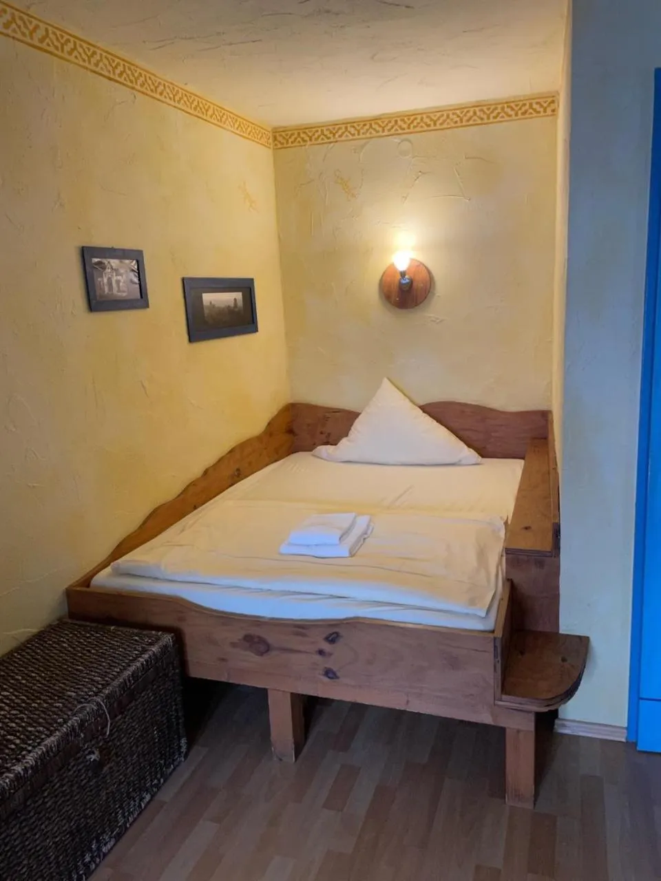 Bed in Gästehaus Mezcalero