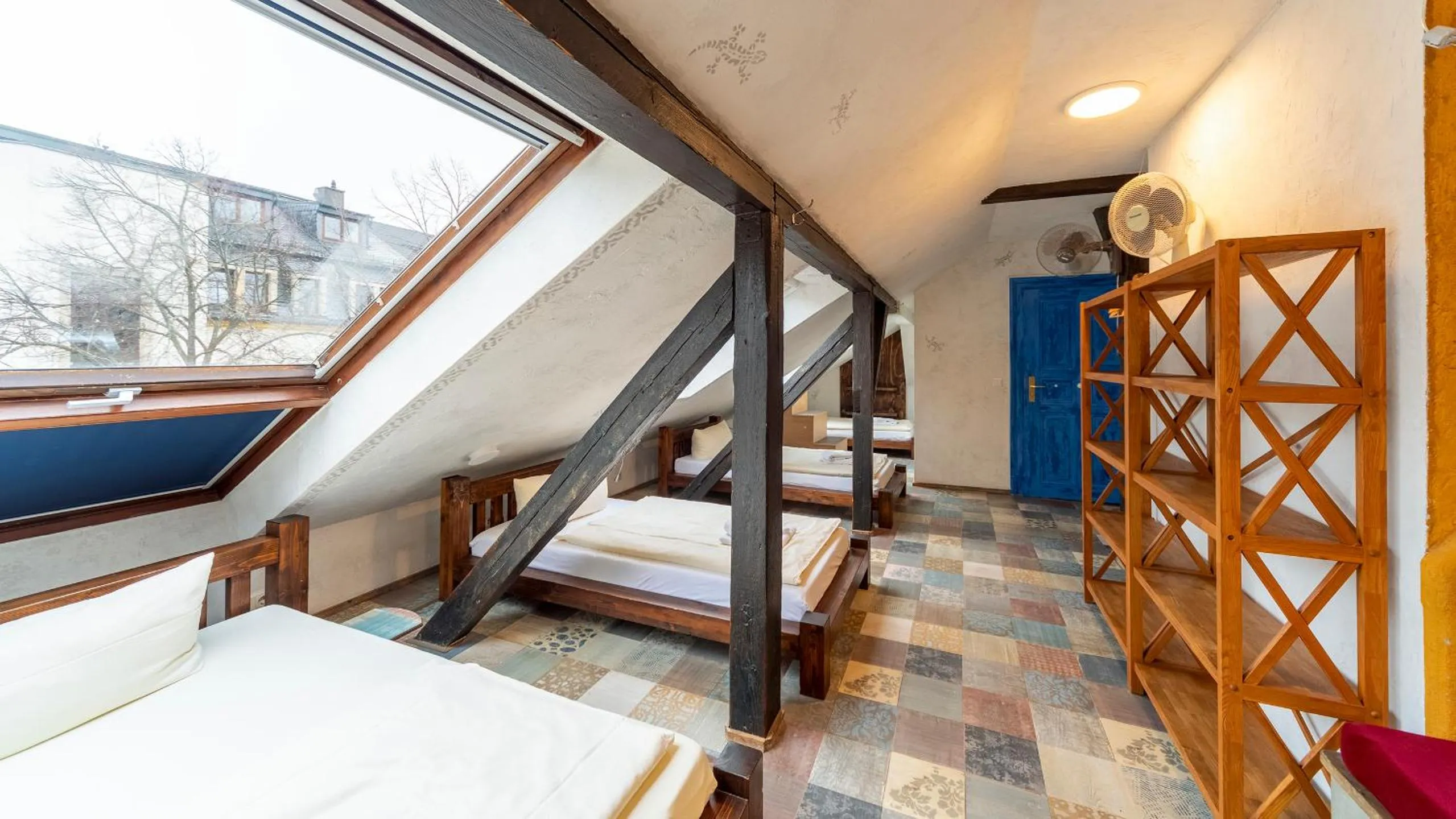 Photo of the whole room, Bed in Gästehaus Mezcalero