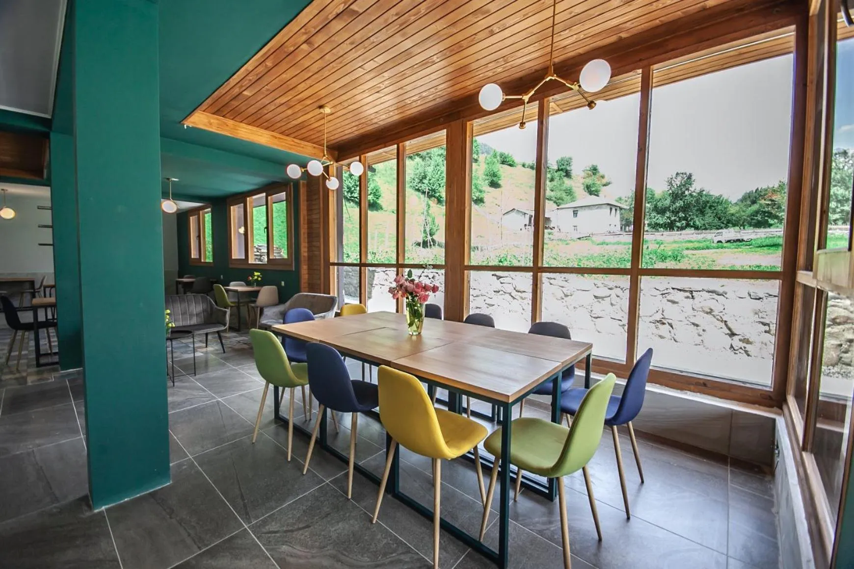 Restaurant/places to eat in Latour Mestia