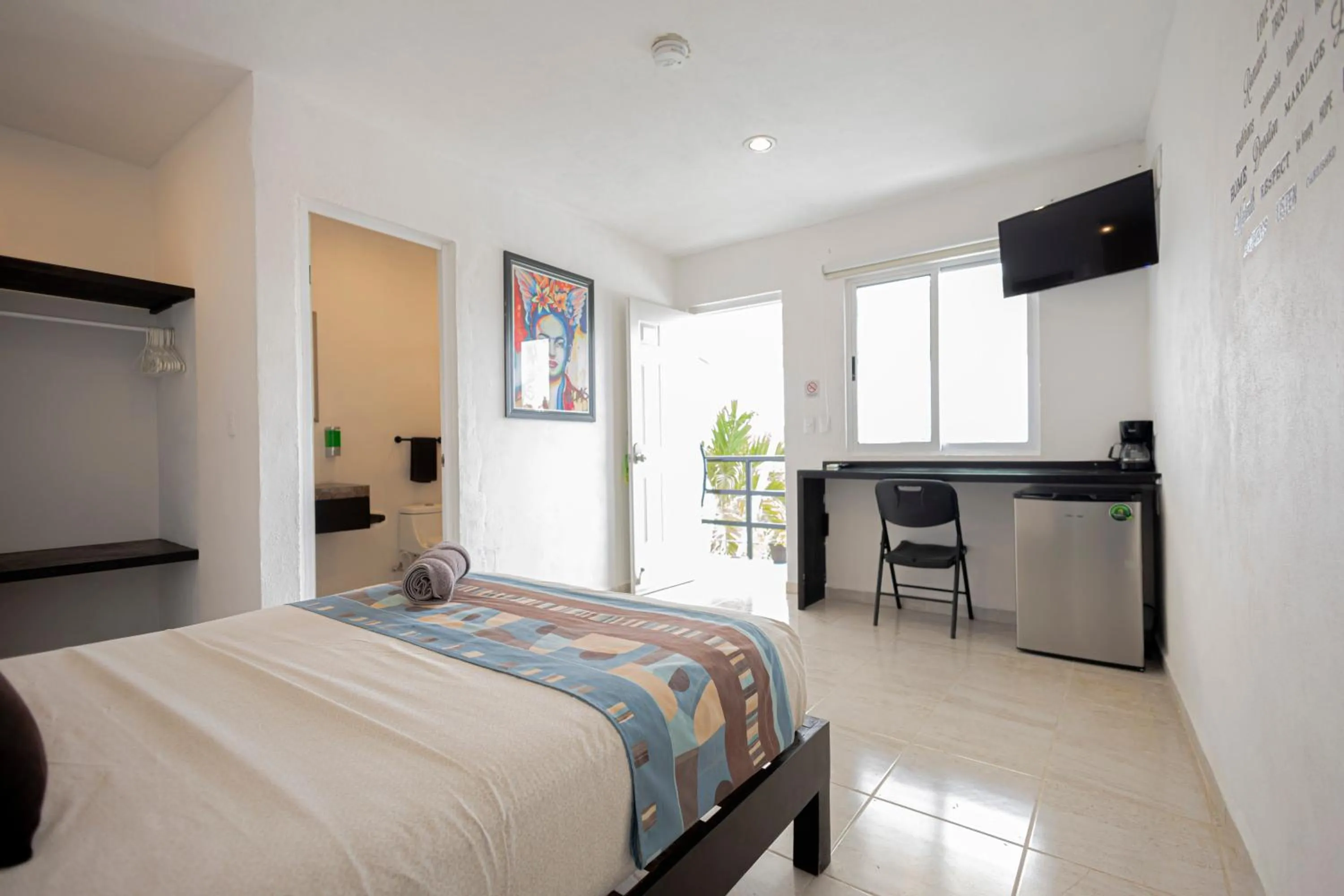 Bed in Puerto Morelos Hotel Las Palmas - Near the beach