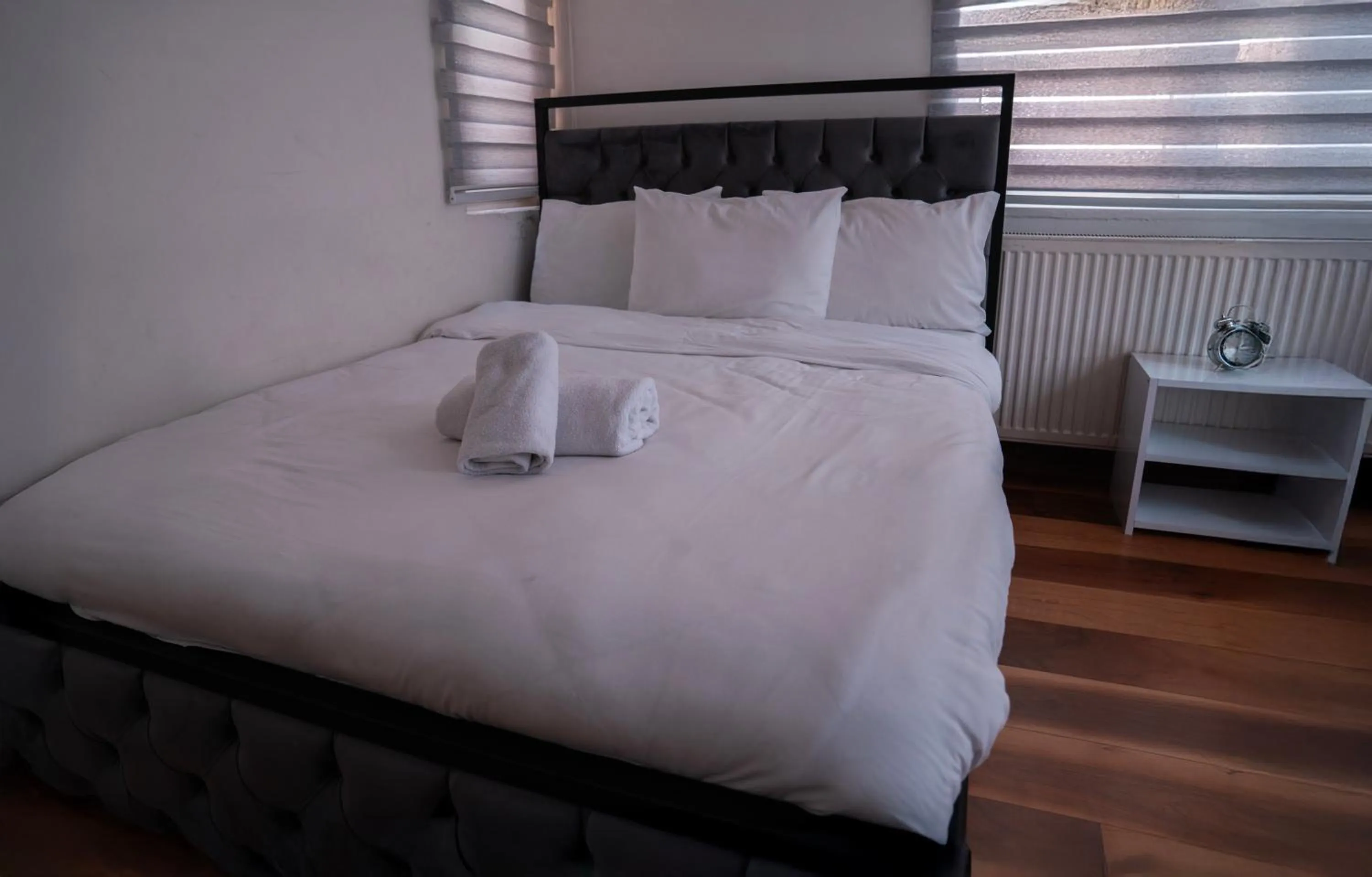 Bed in Taxim No1 Suites