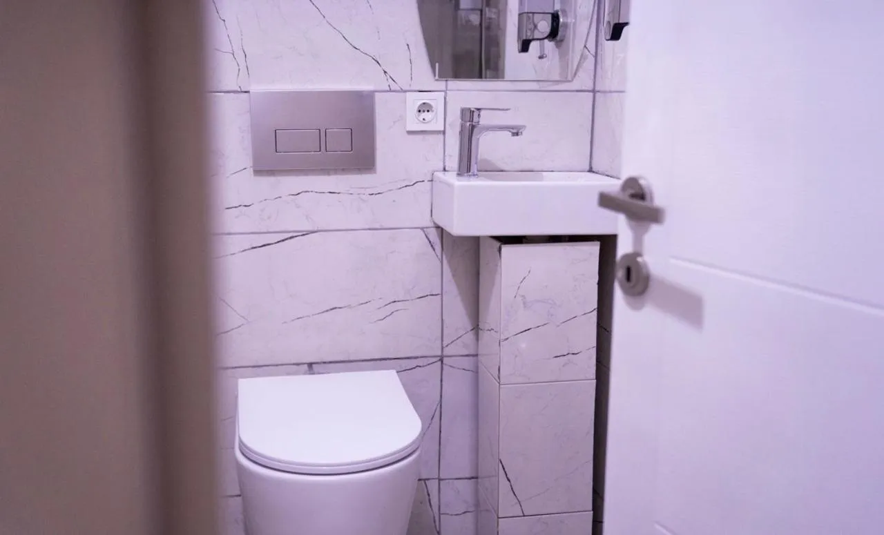 Toilet in Taksim No1 Suites