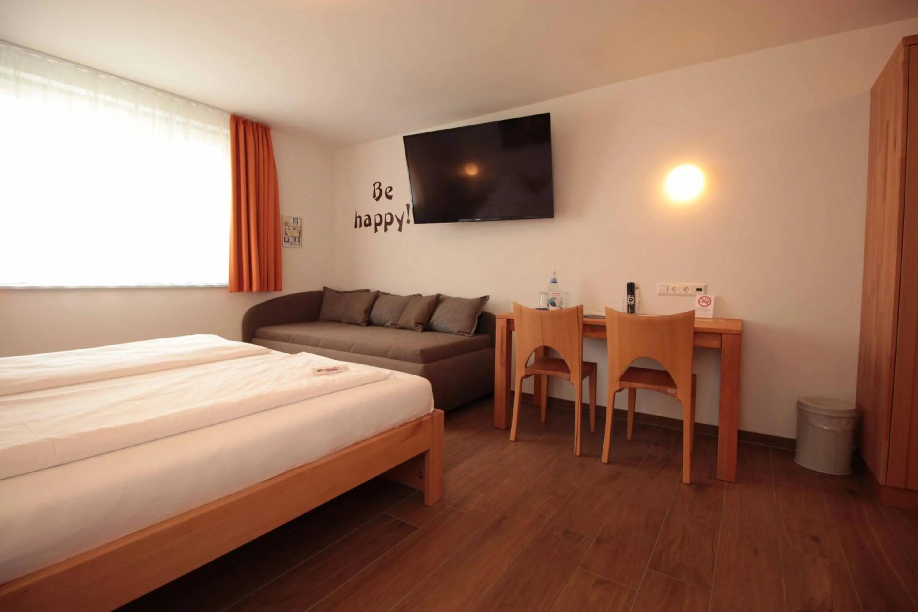 Staff, Bed in Hotel Sunnegässle