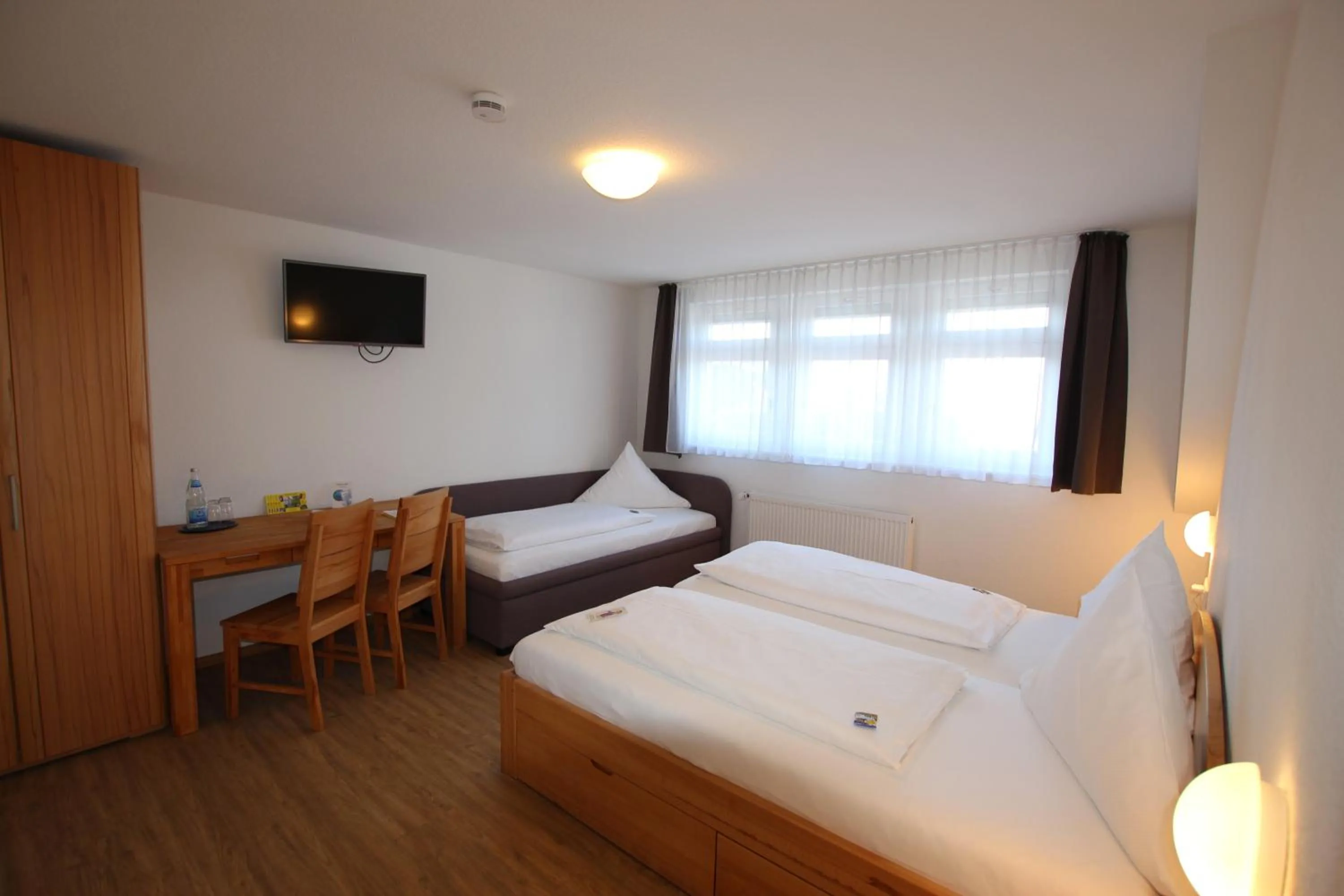 Staff, Bed in Hotel Sunnegässle