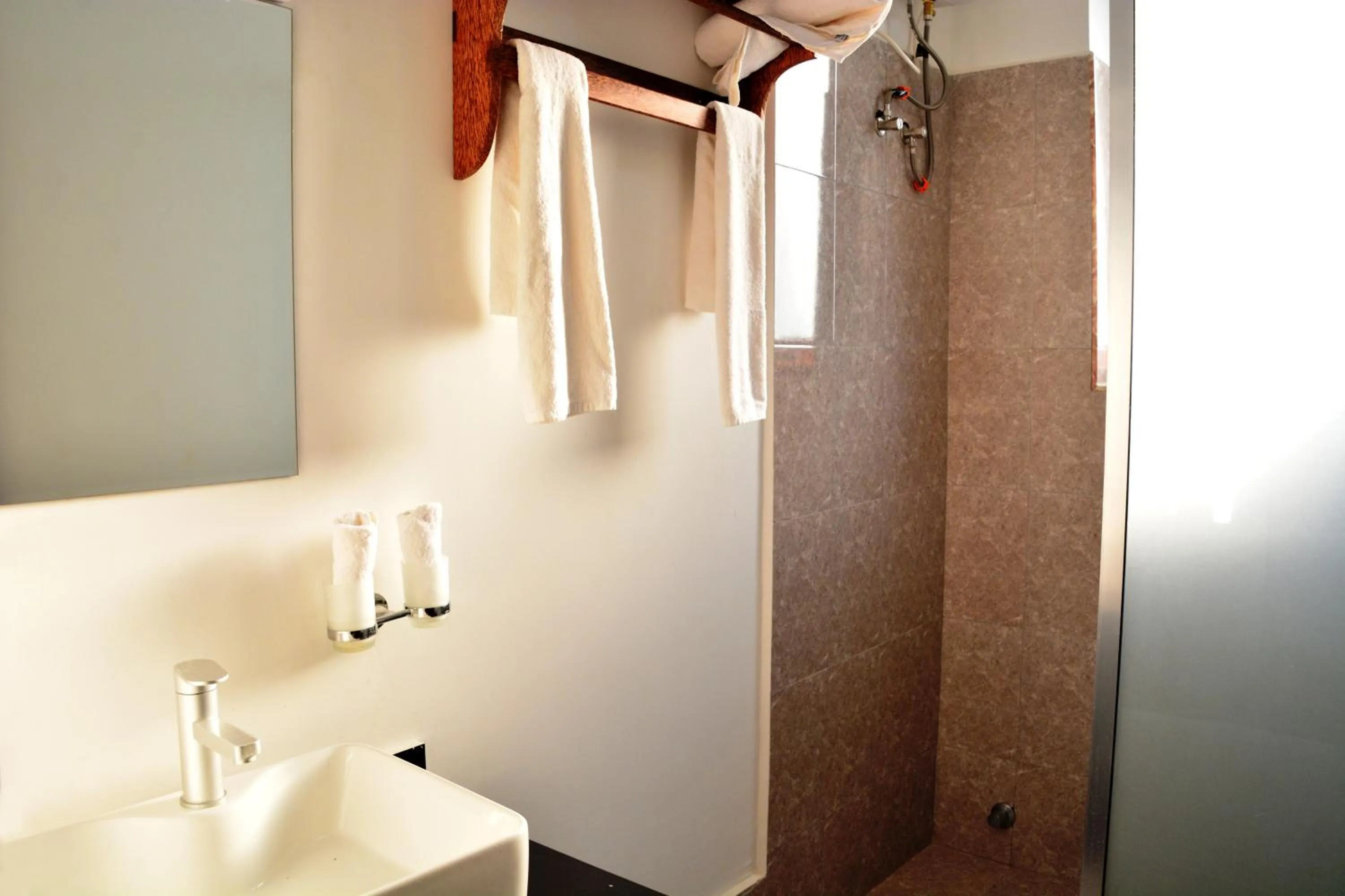 Bathroom in Zanoceanique Hotel