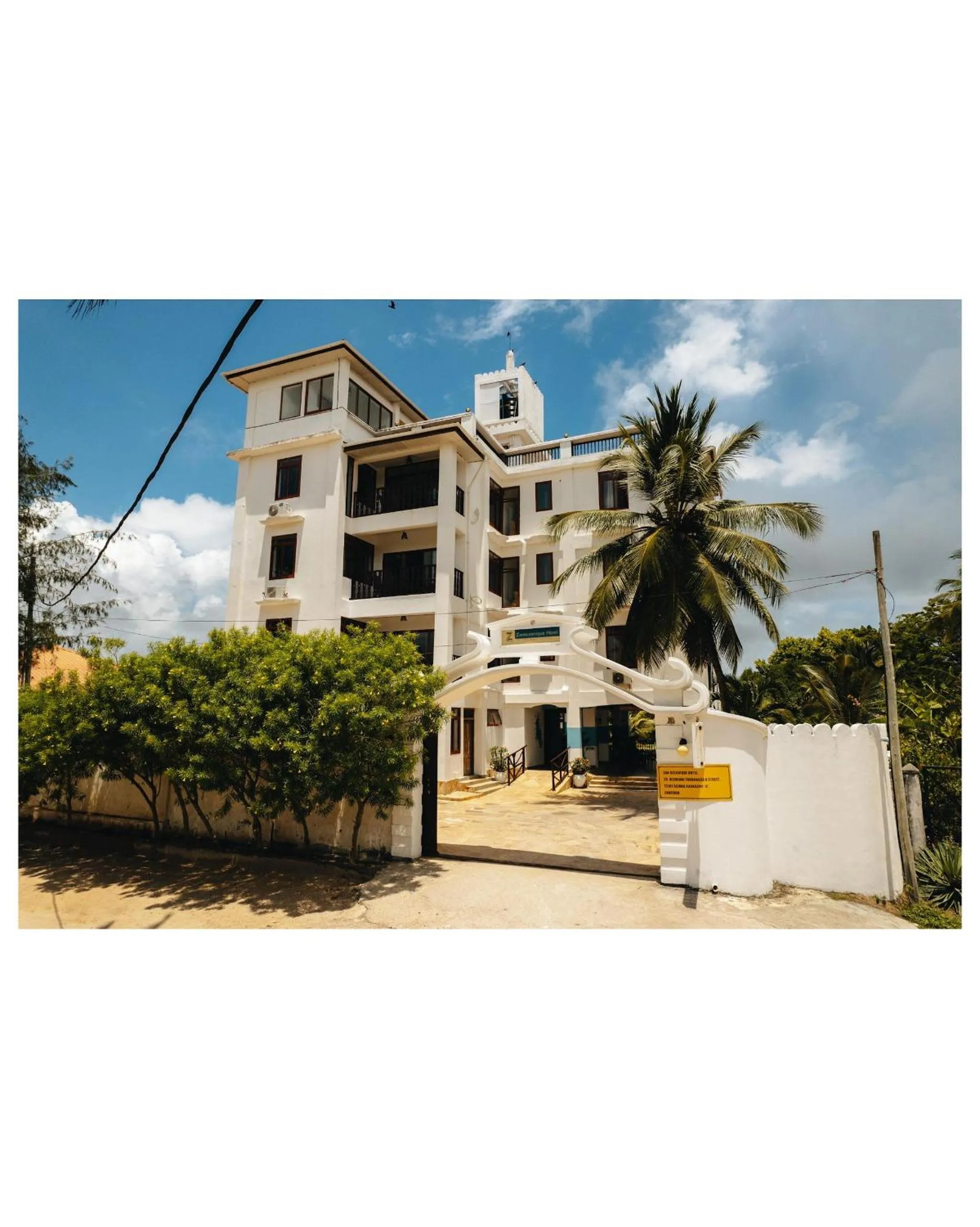 Property building in Zanoceanique Hotel