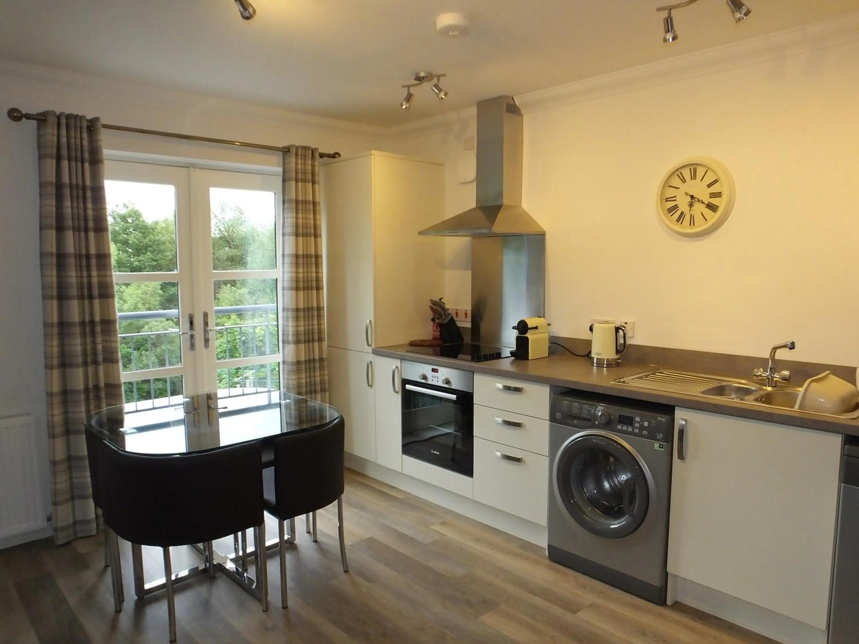 Luxury Riverbank Apartment, Nairn
