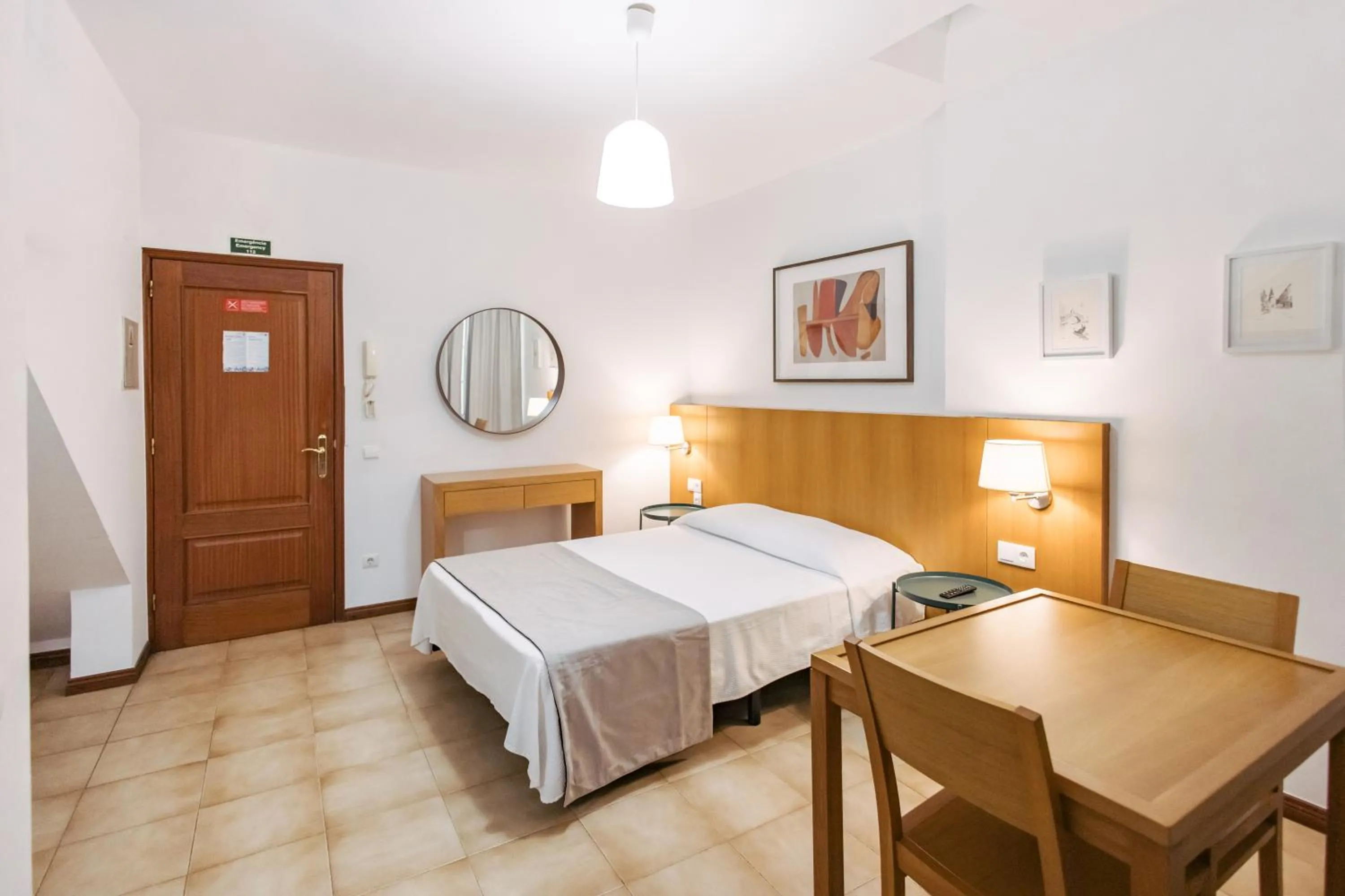 Dining area, Bed in Murças74 - Studio Apartments