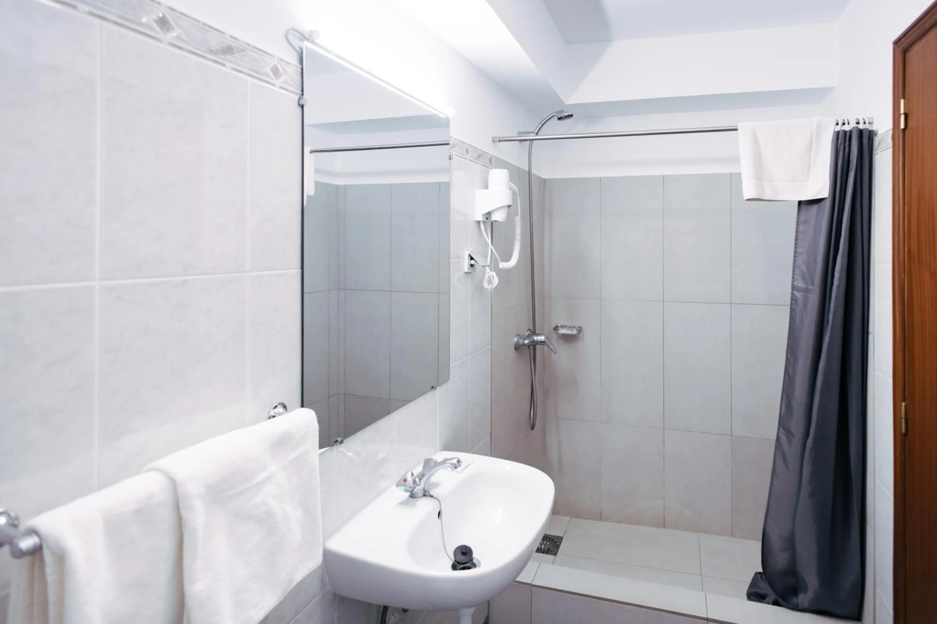 Toilet in Murças74 - Studio Apartments