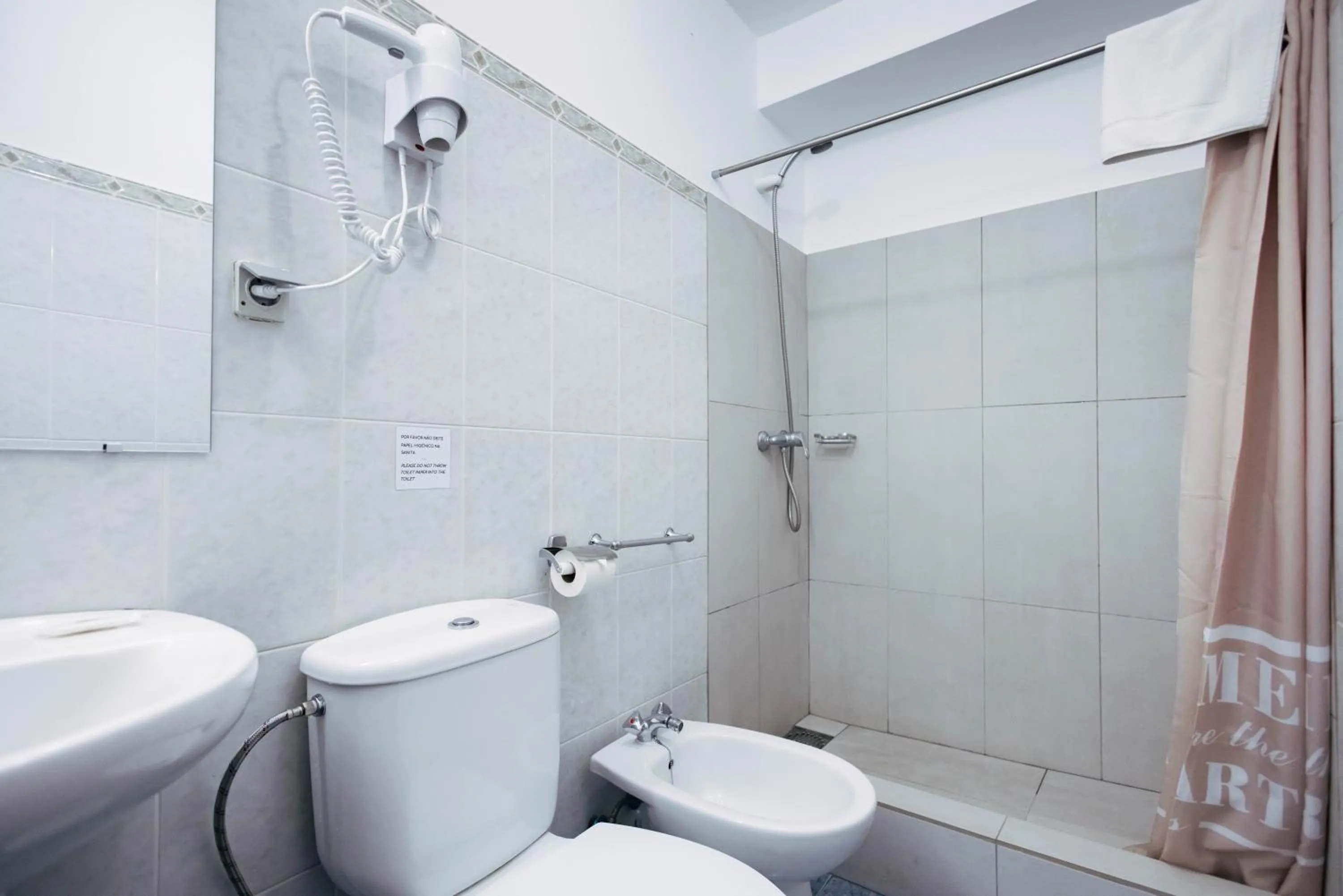 Toilet in Murças74 - Studio Apartments
