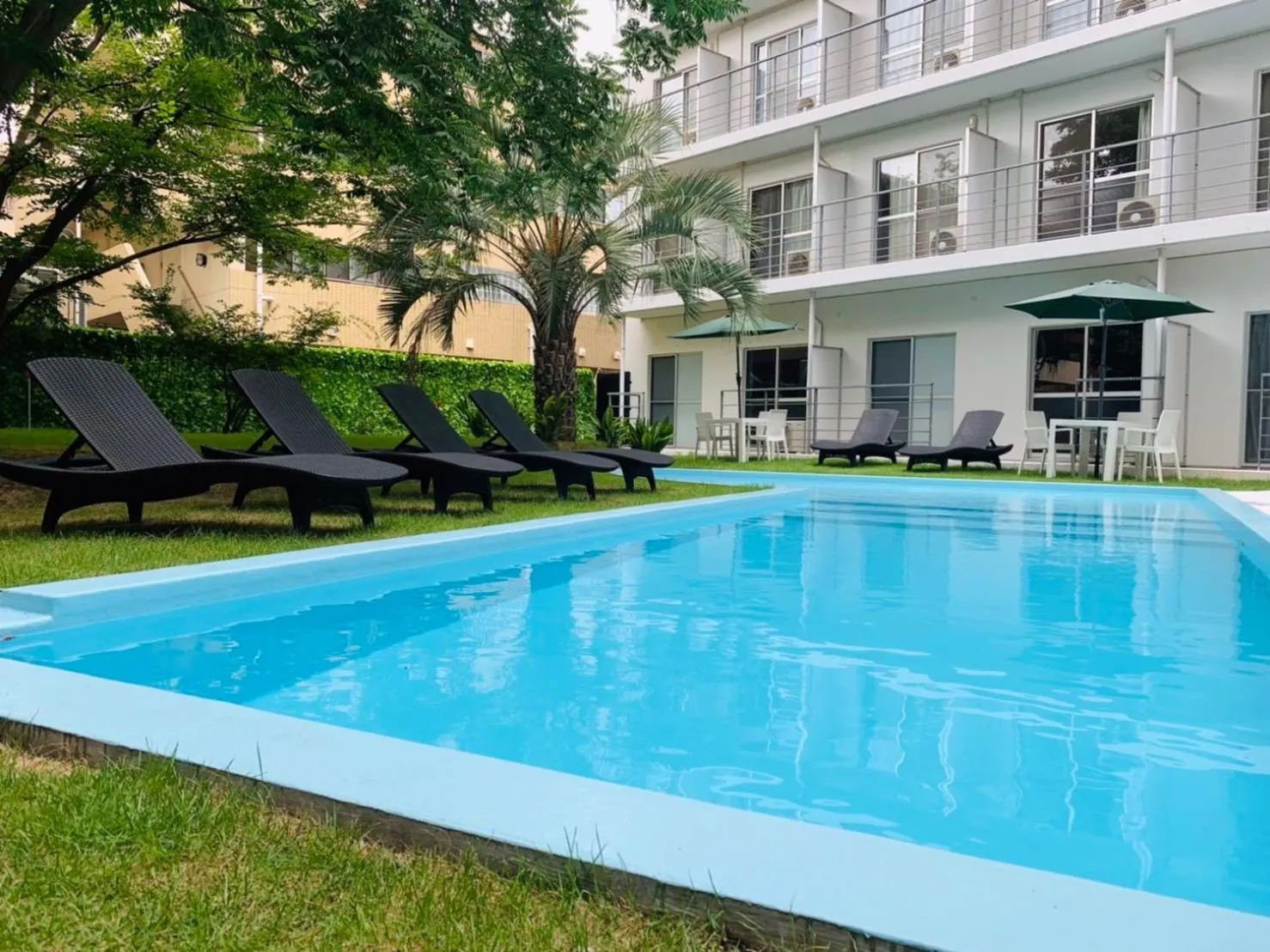 Swimming pool in Hotel Japanesque Fukuoka