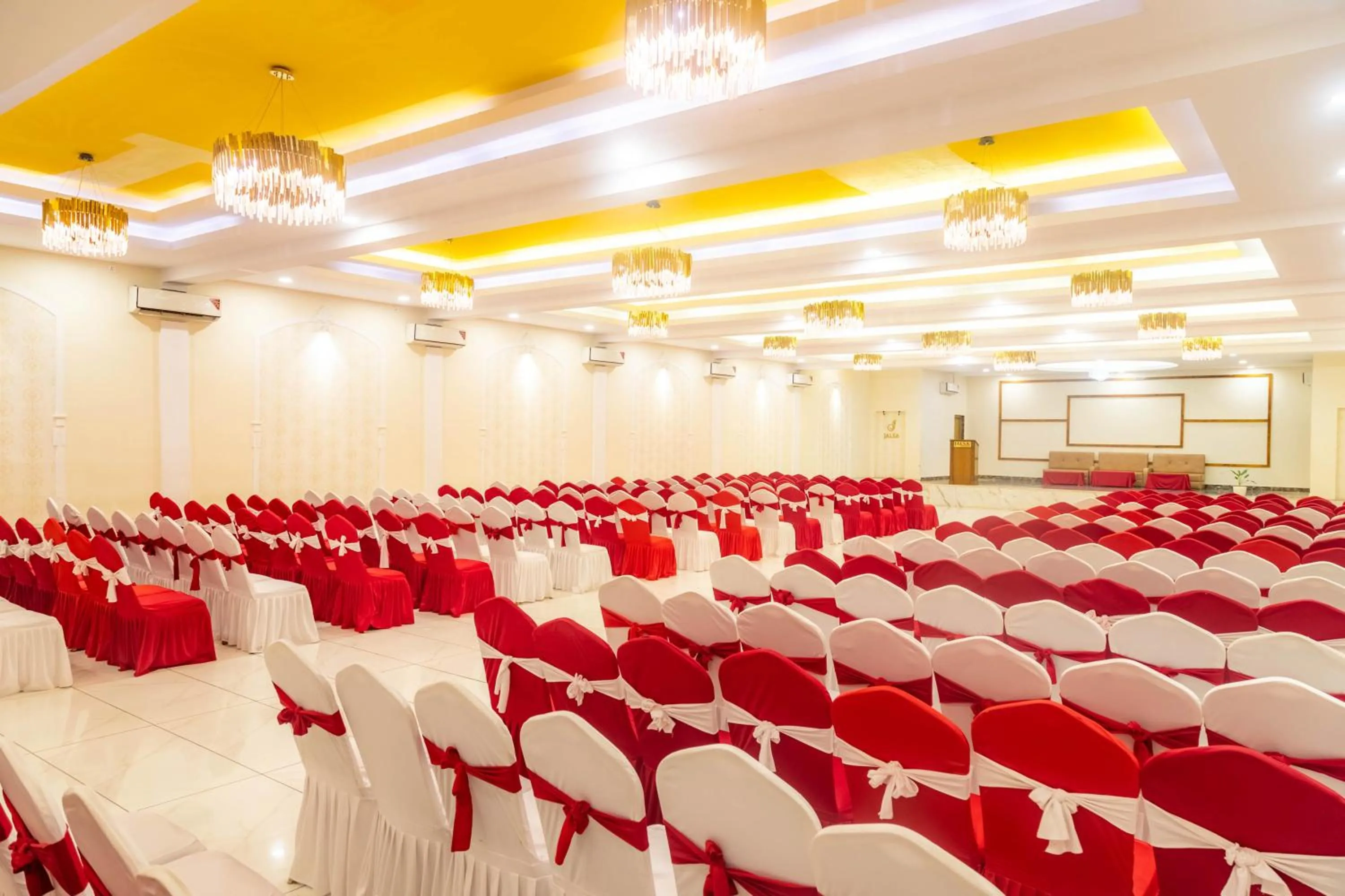 wedding in The SR Hotel