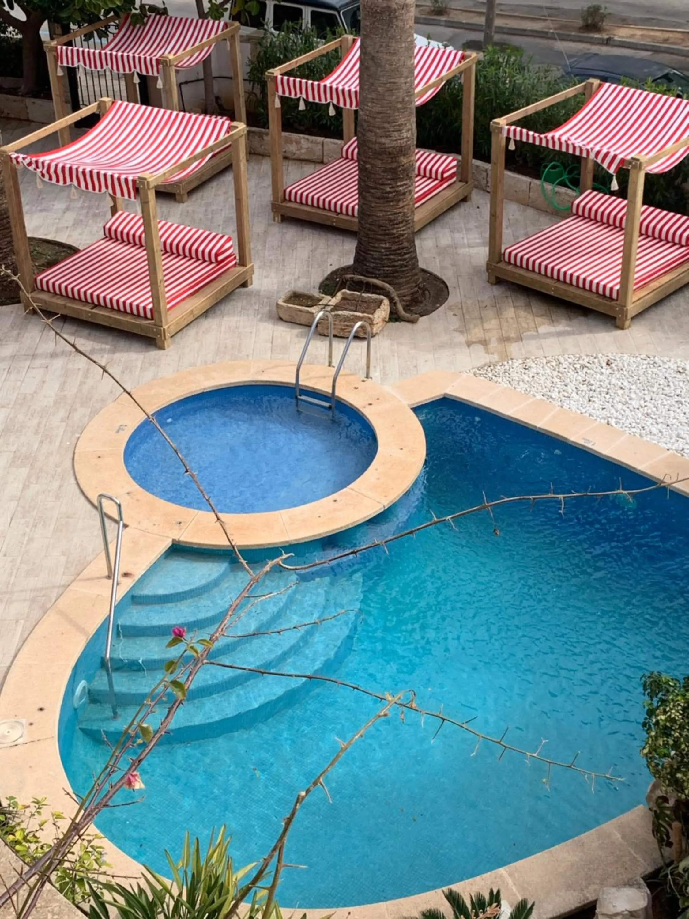 Swimming pool in Villa Piccola by Cassai