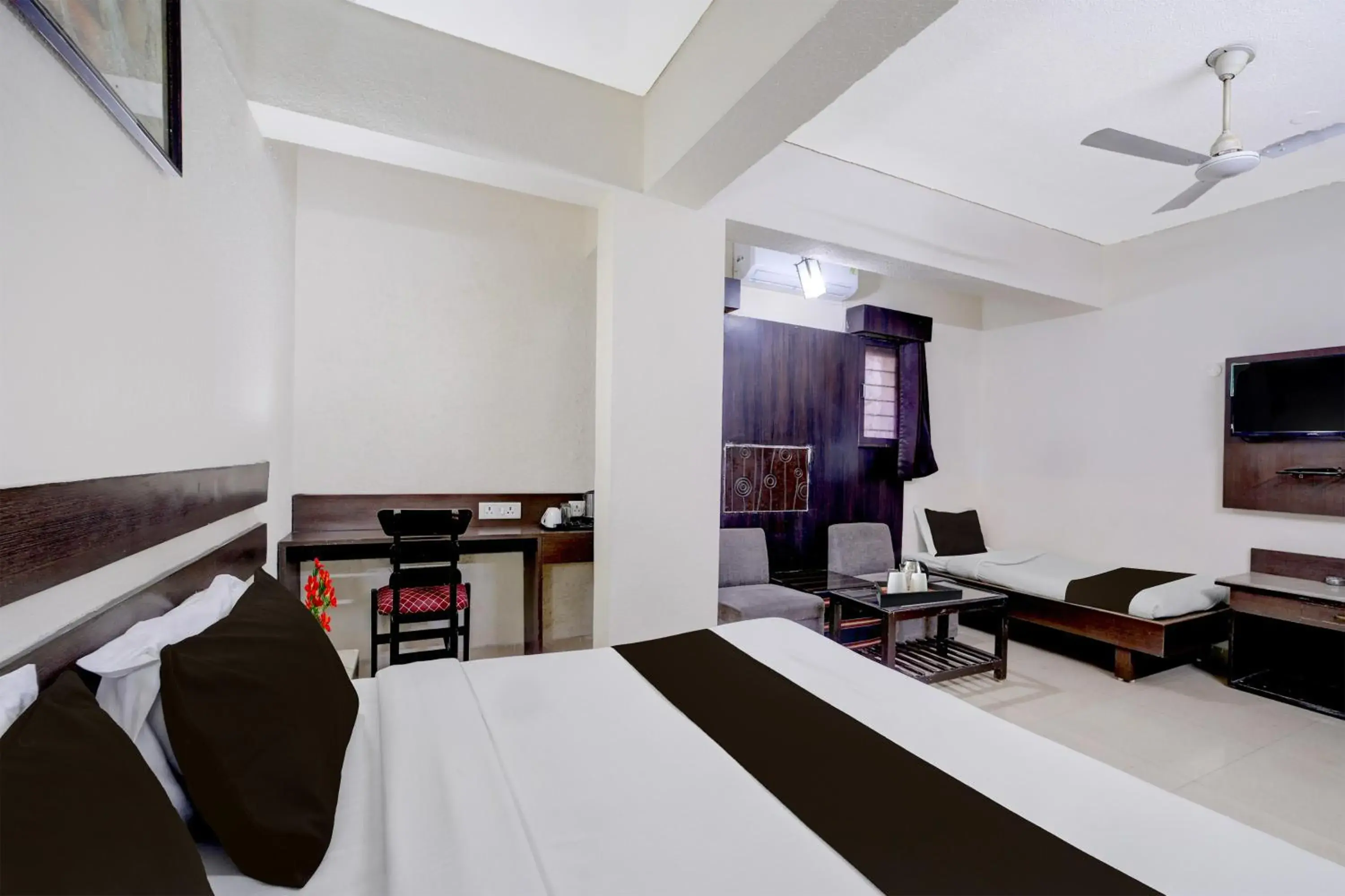 Bedroom, Bed in Townhouse Gandhi Medical College Bhopal Formerly Hotel Shagun Bedroom, Bed in Townhouse Gandhi Medical College Bhopal Formerly Hotel Shagun