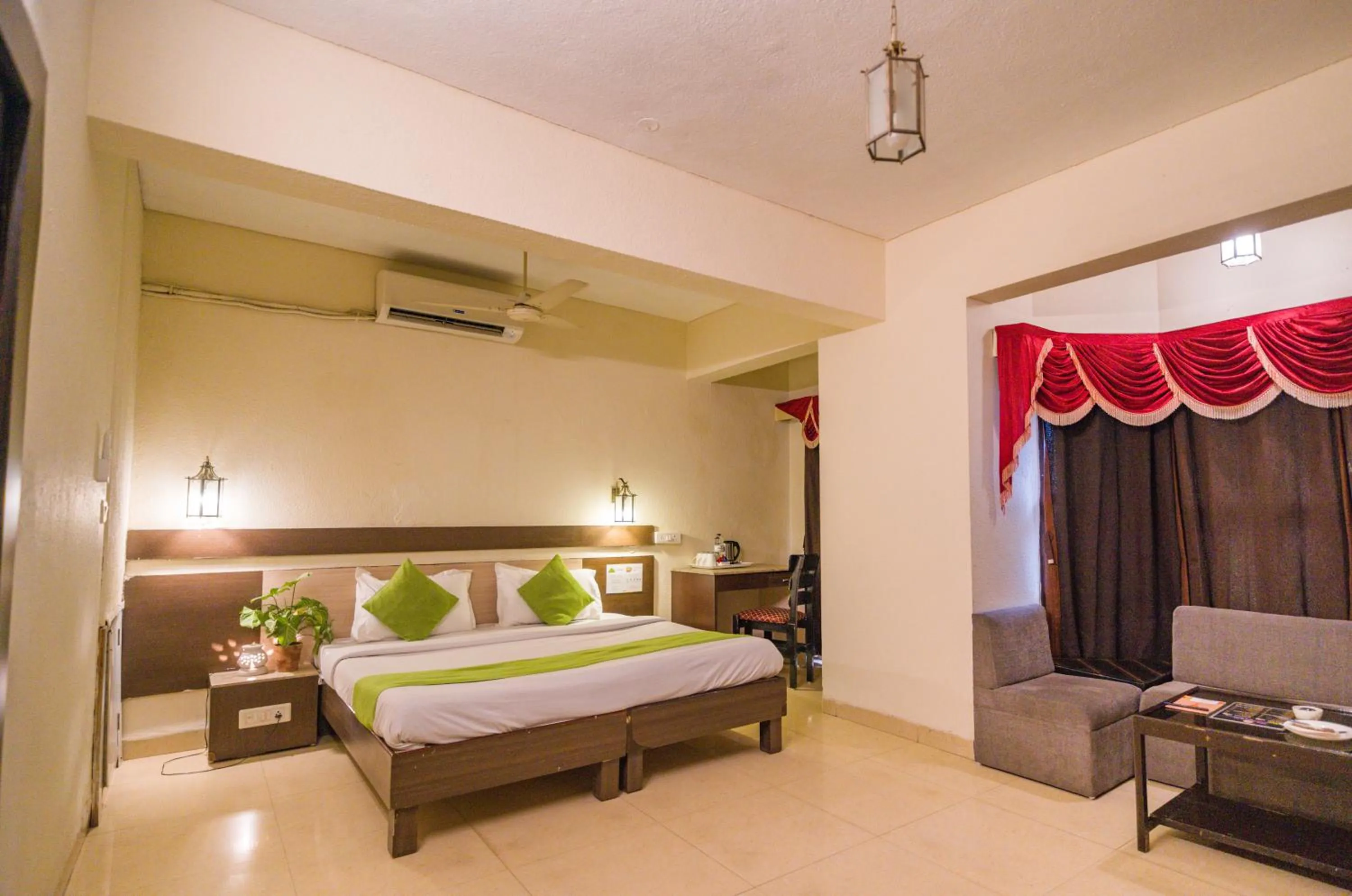 Photo of the whole room, Bed in Hotel The Shagun