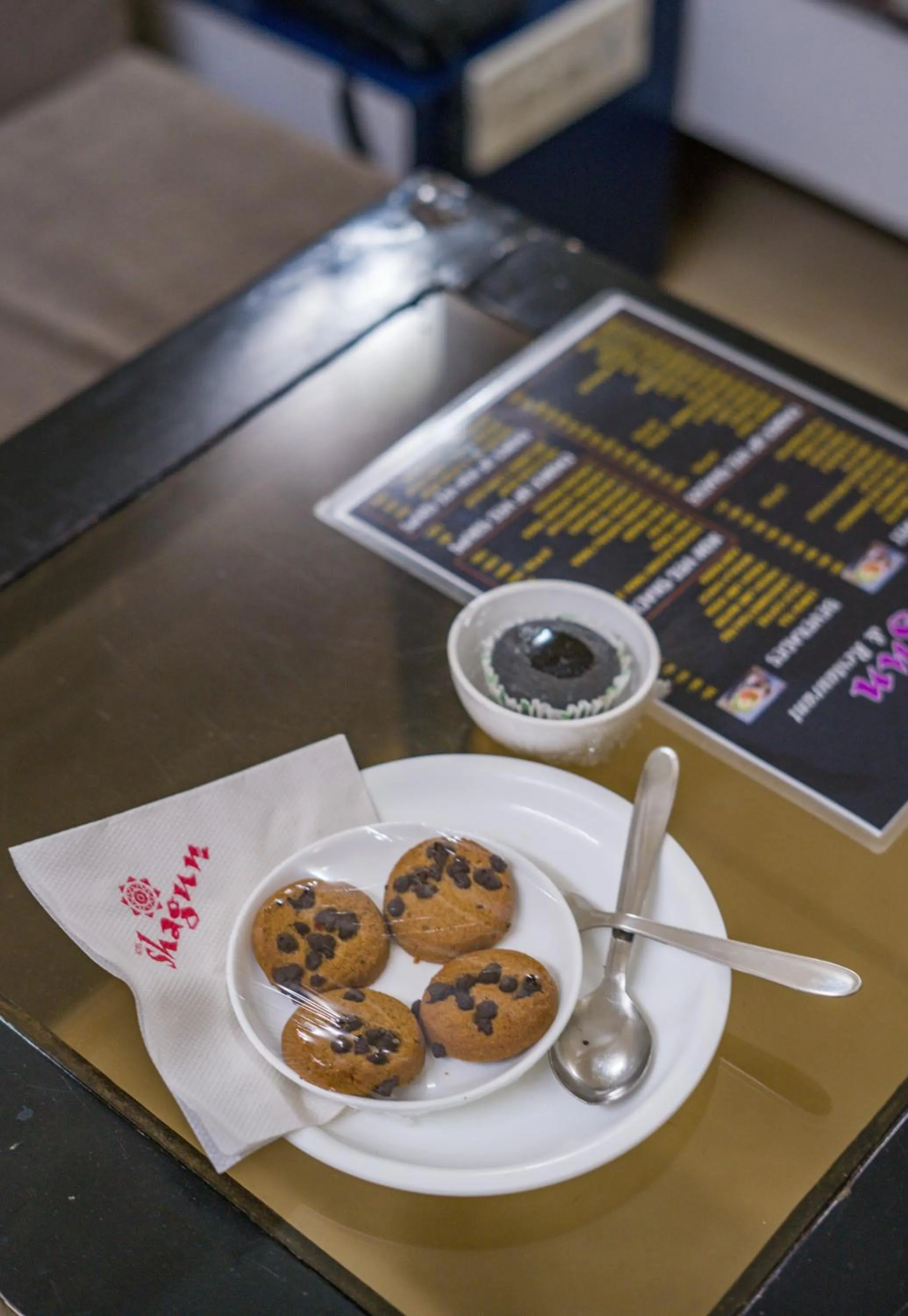 Food and drinks in Hotel The Shagun