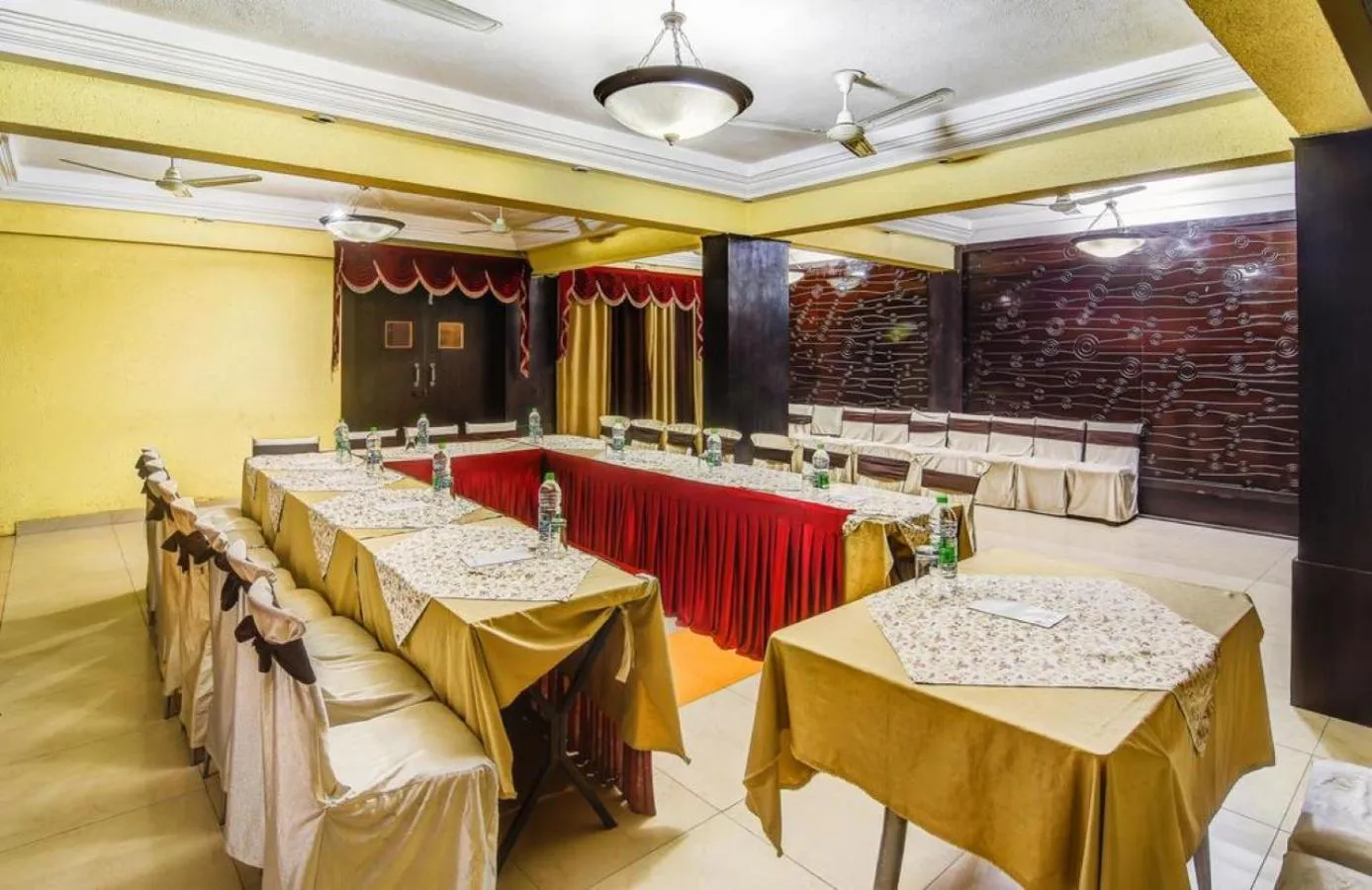 Business facilities in Hotel The Shagun