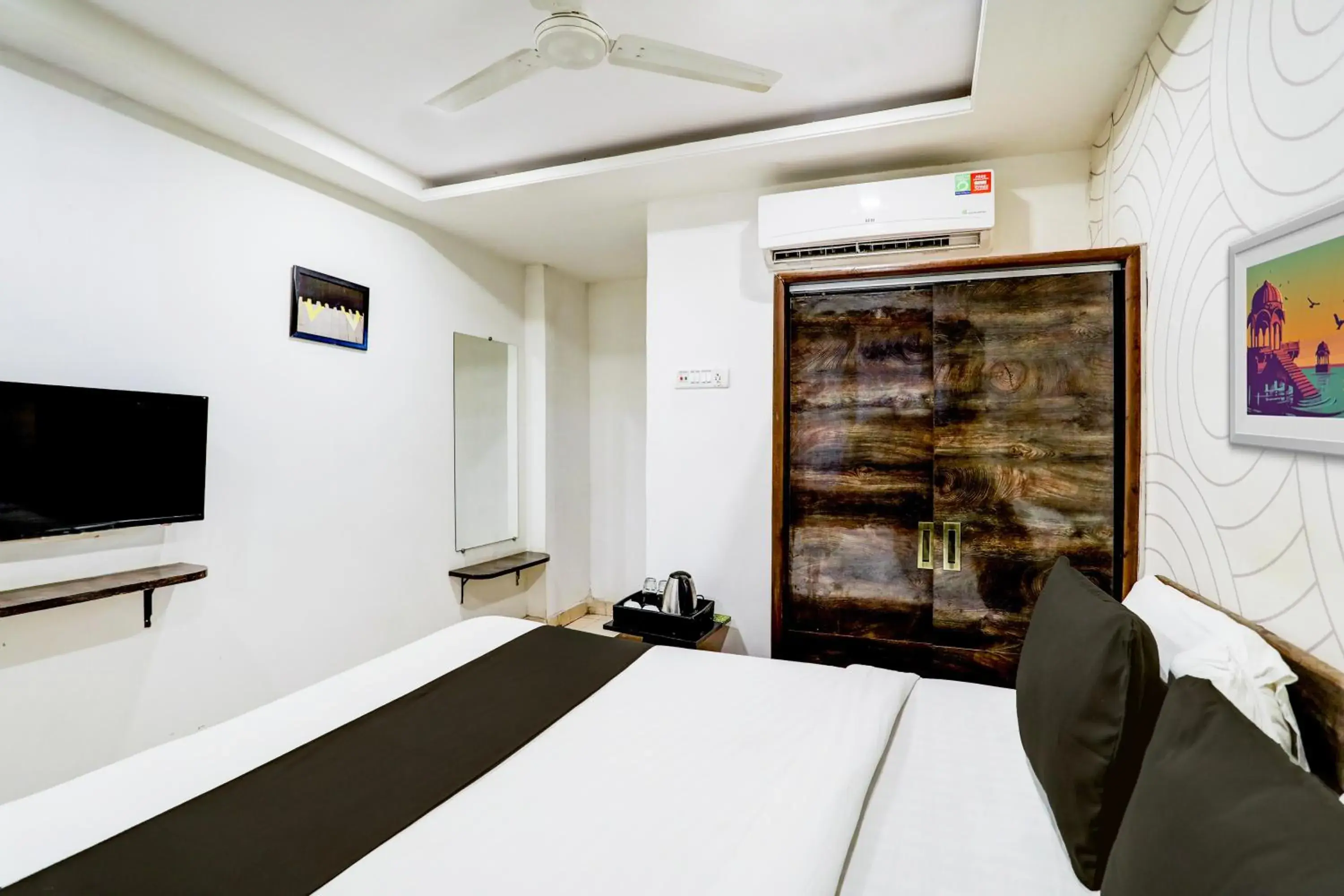 Bedroom, Bed in Super Collection O Hingna Road Bedroom, Bed in Super Collection O Hingna Road