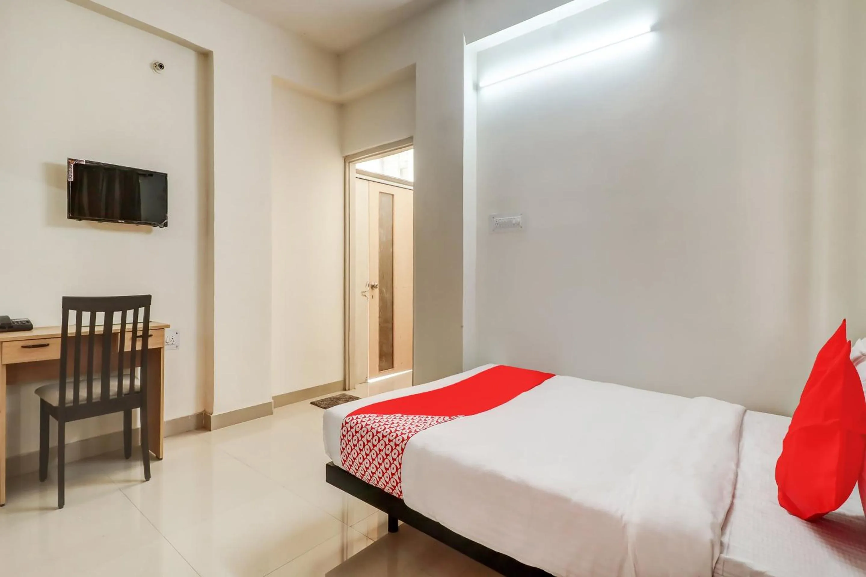 Bedroom, Bed in Super Hotel O Hotel Outline