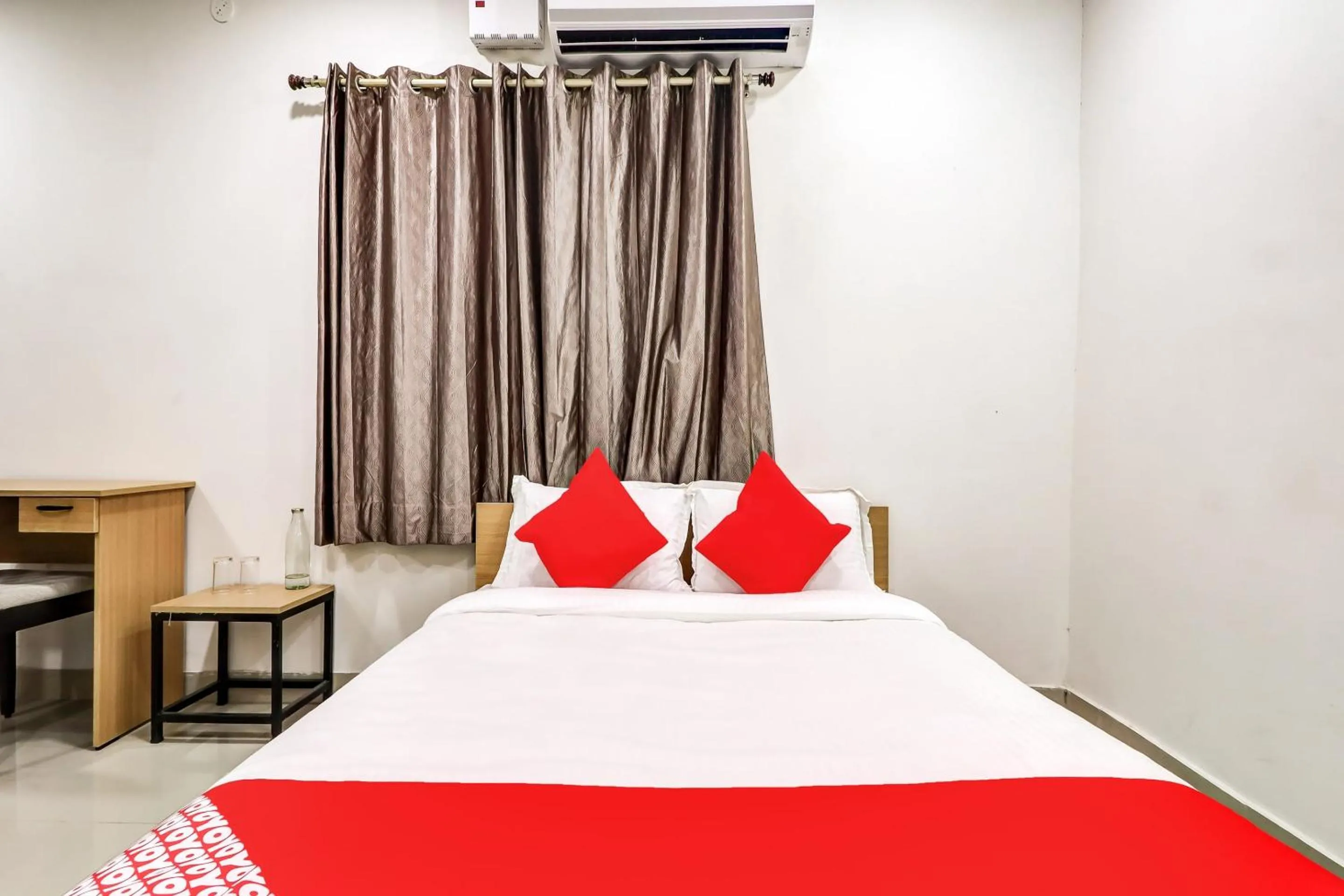 Bedroom, Bed in Super Hotel O Hotel Outline