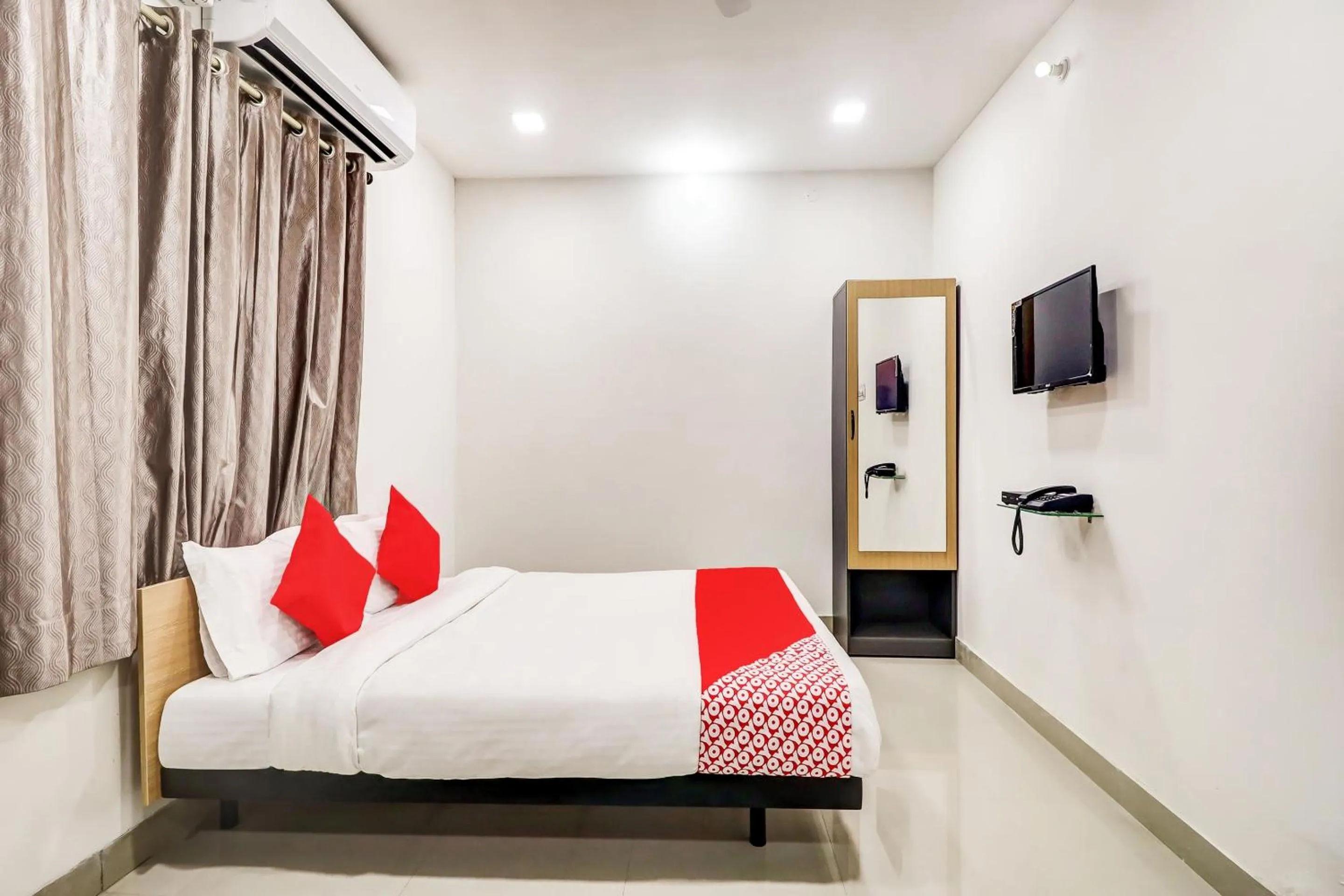 Bedroom, Bed in Super Hotel O Hotel Outline