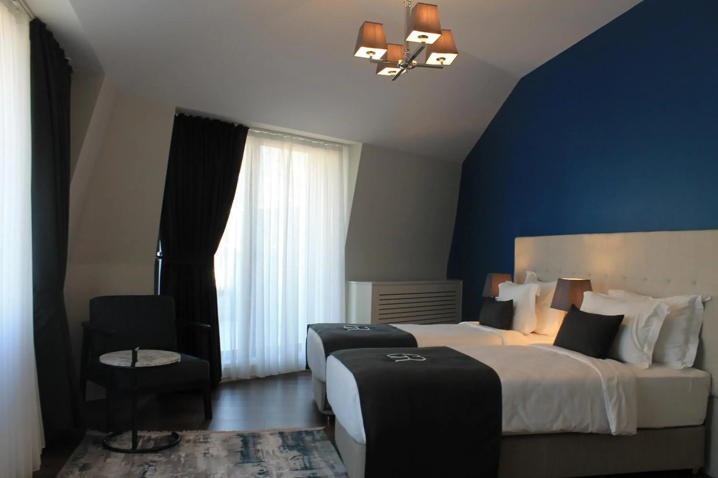 Bedroom, Bed in Garlon Residence Bedroom, Bed in Garlon Residence