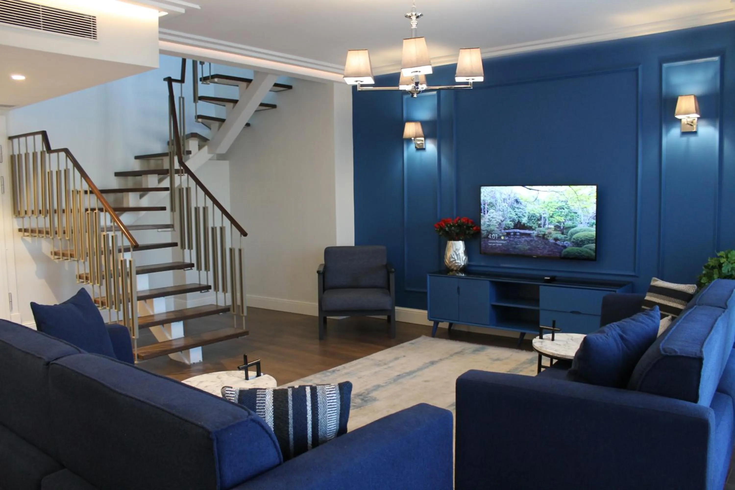 Seating area in Garlon Residence