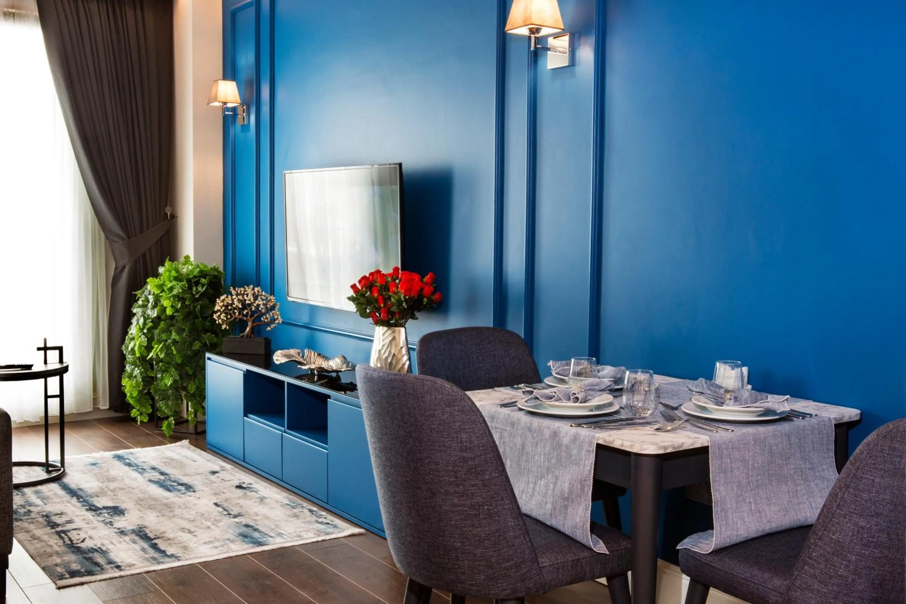 Dining area in Garlon Residence