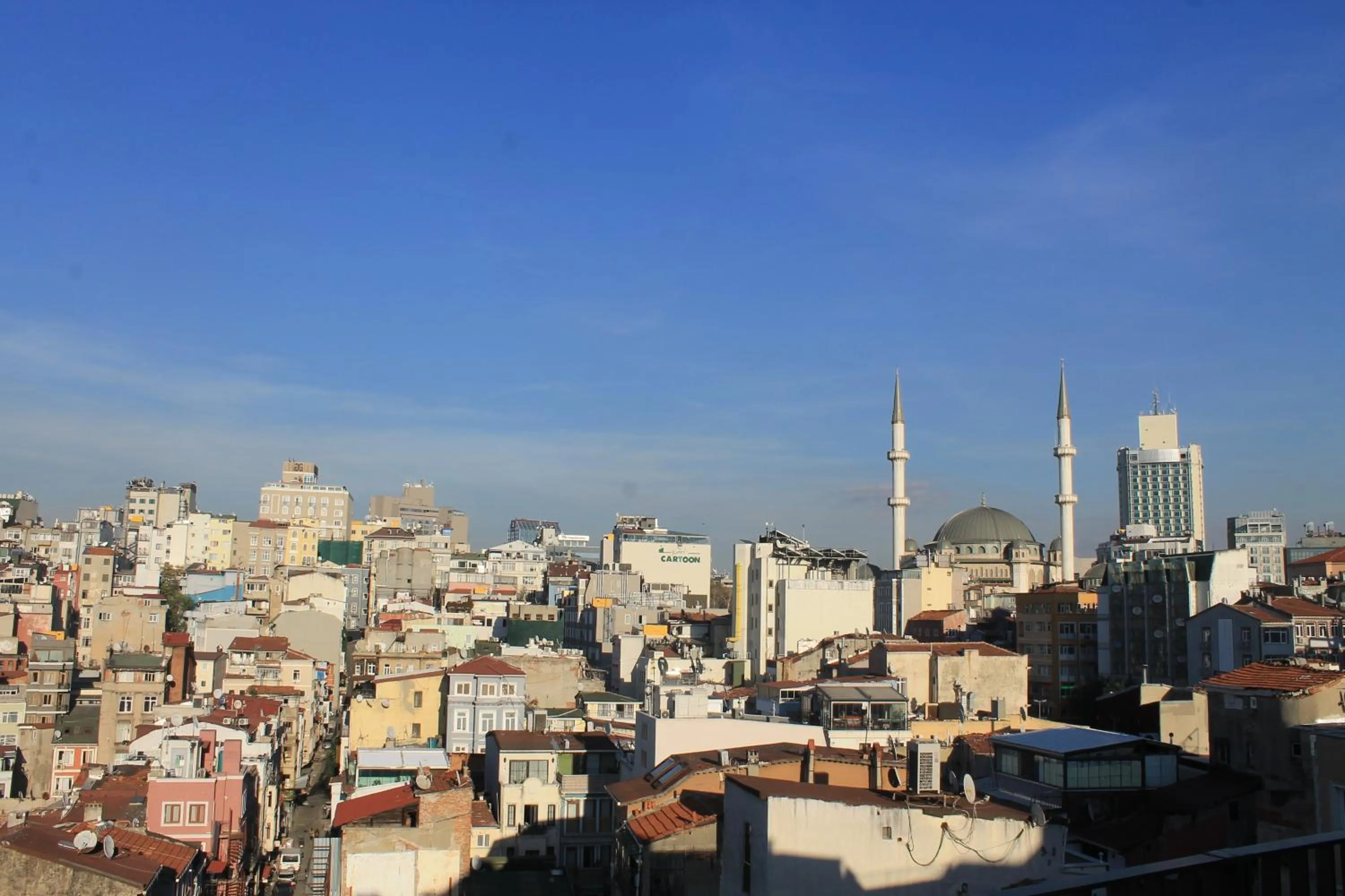 City view in Garlon Residence