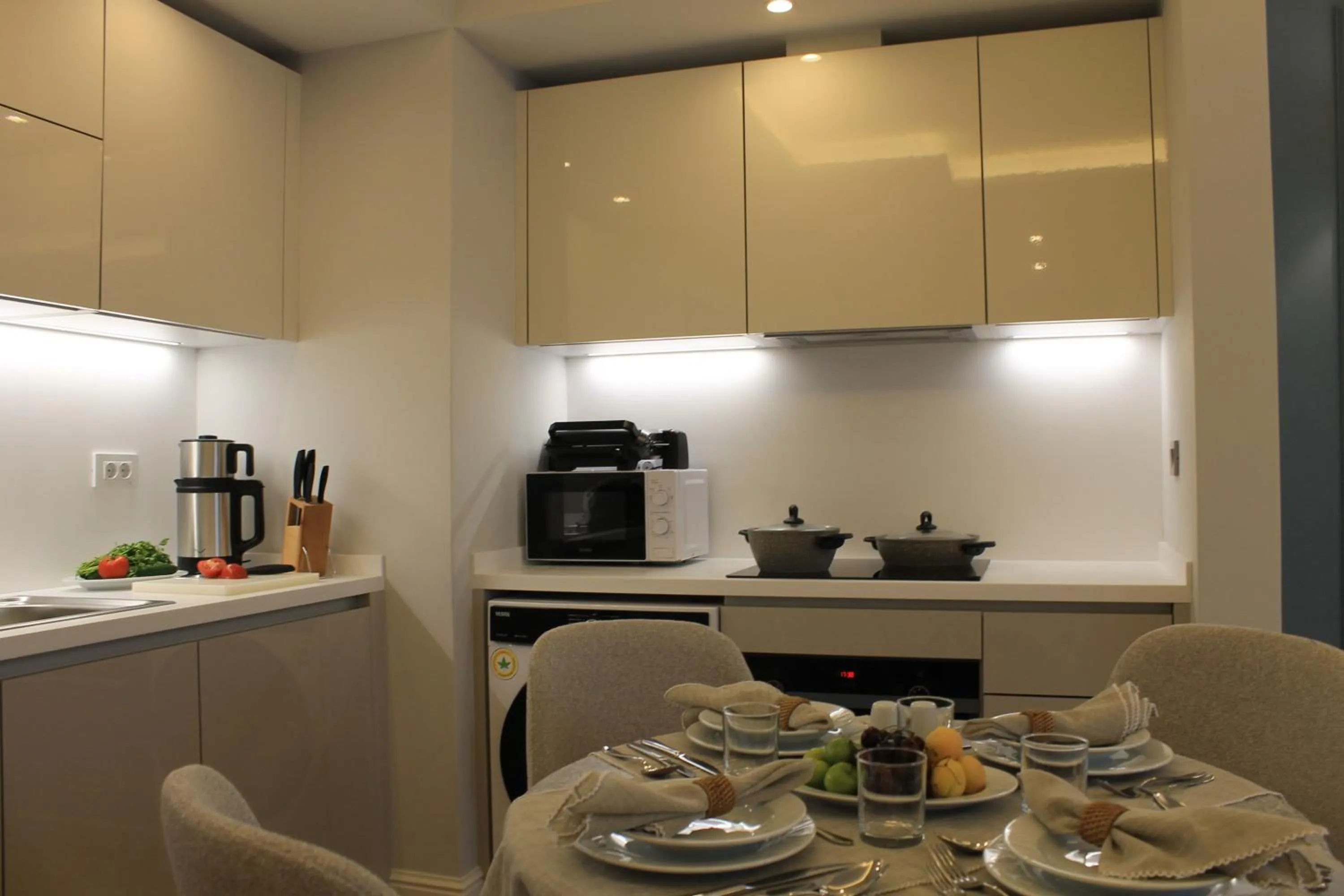 Dining area in Garlon Residence