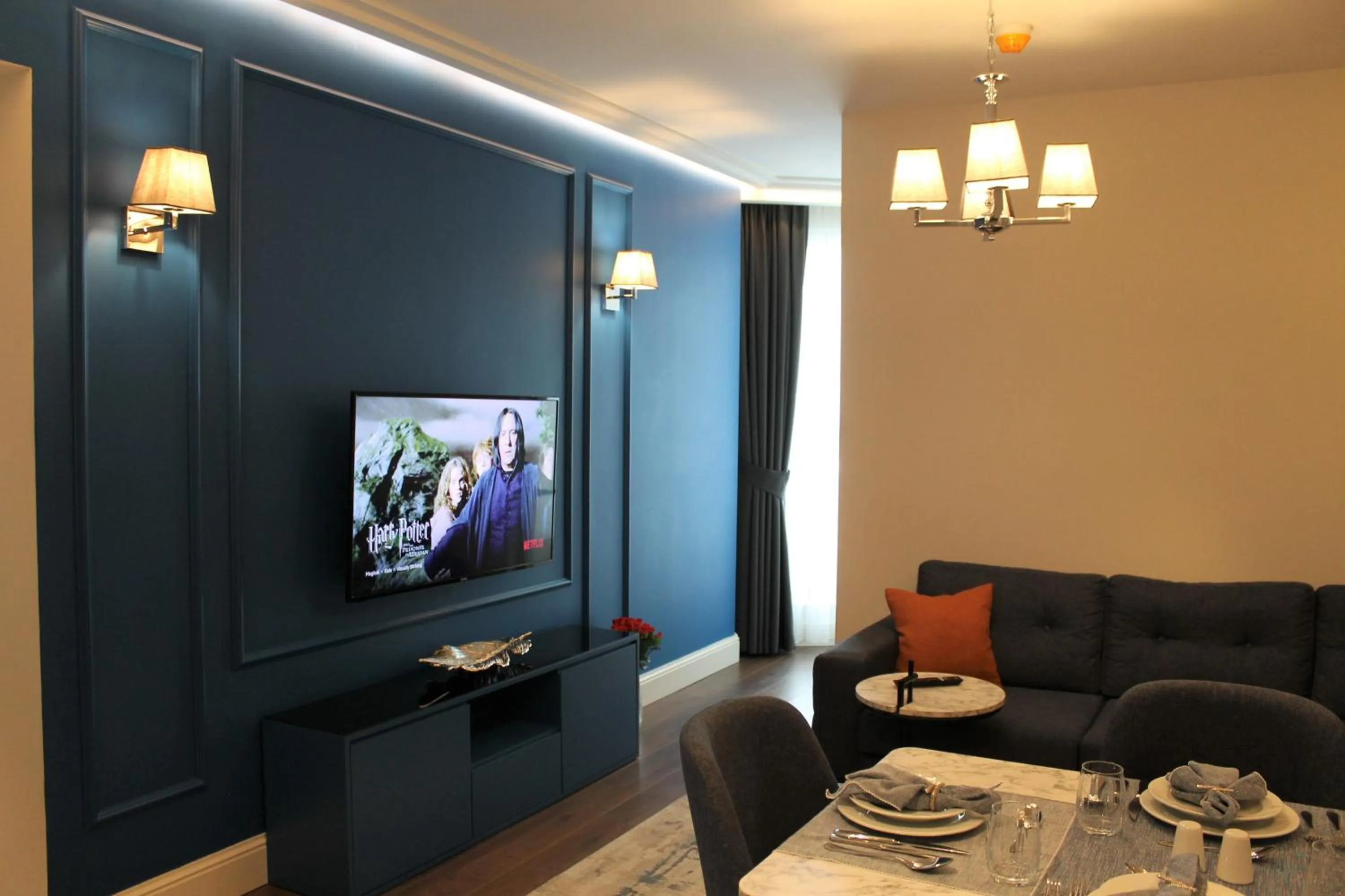 TV and multimedia in Garlon Residence
