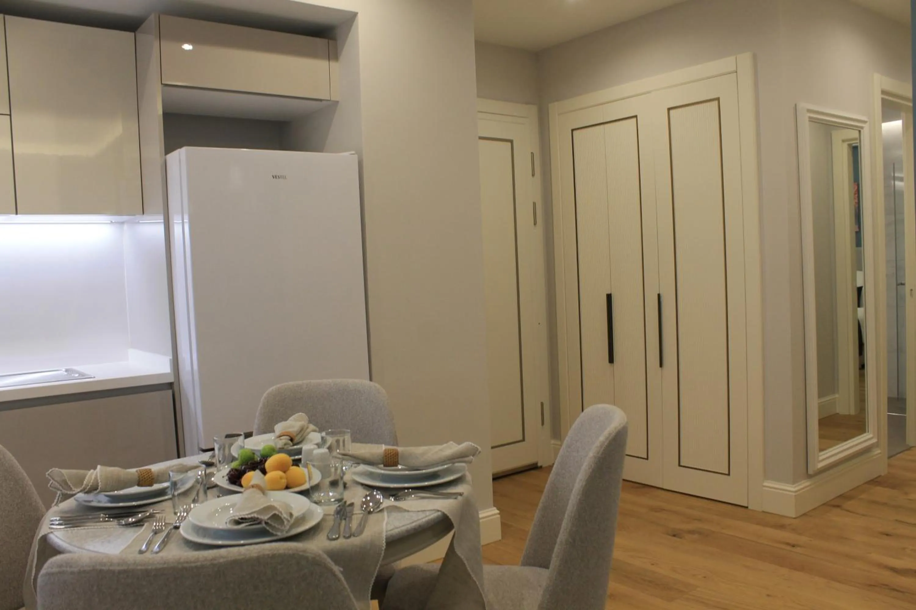 Kitchen or kitchenette in Garlon Residence