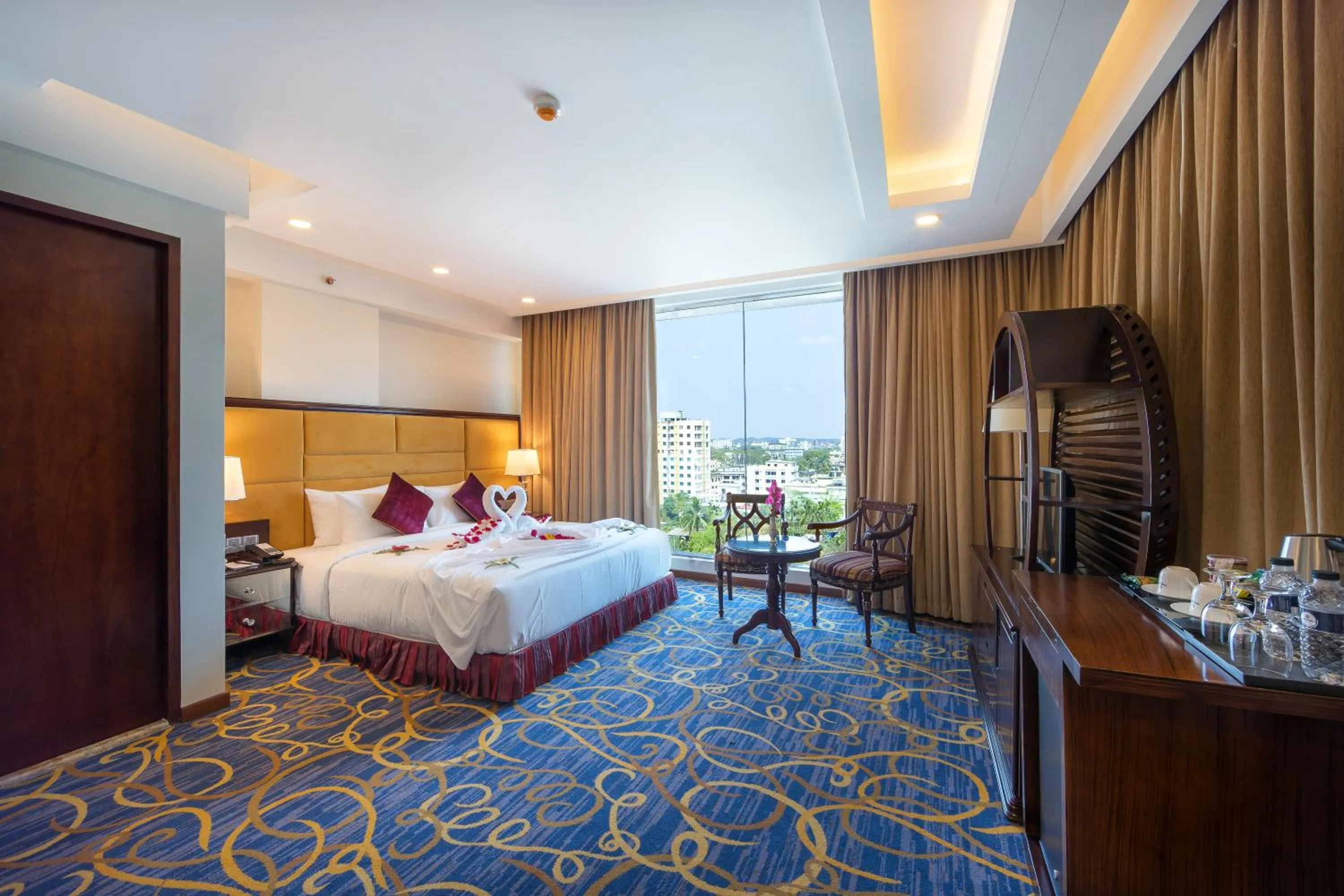 Bed in Grand Palace Hotel & Resort Sylhet