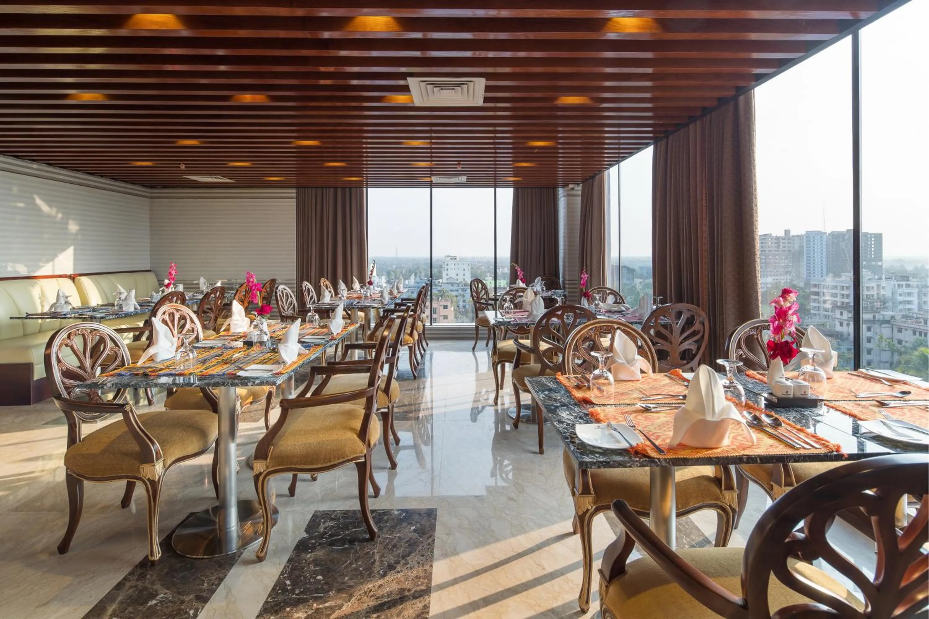 Restaurant/places to eat in Grand Palace Hotel & Resort Sylhet