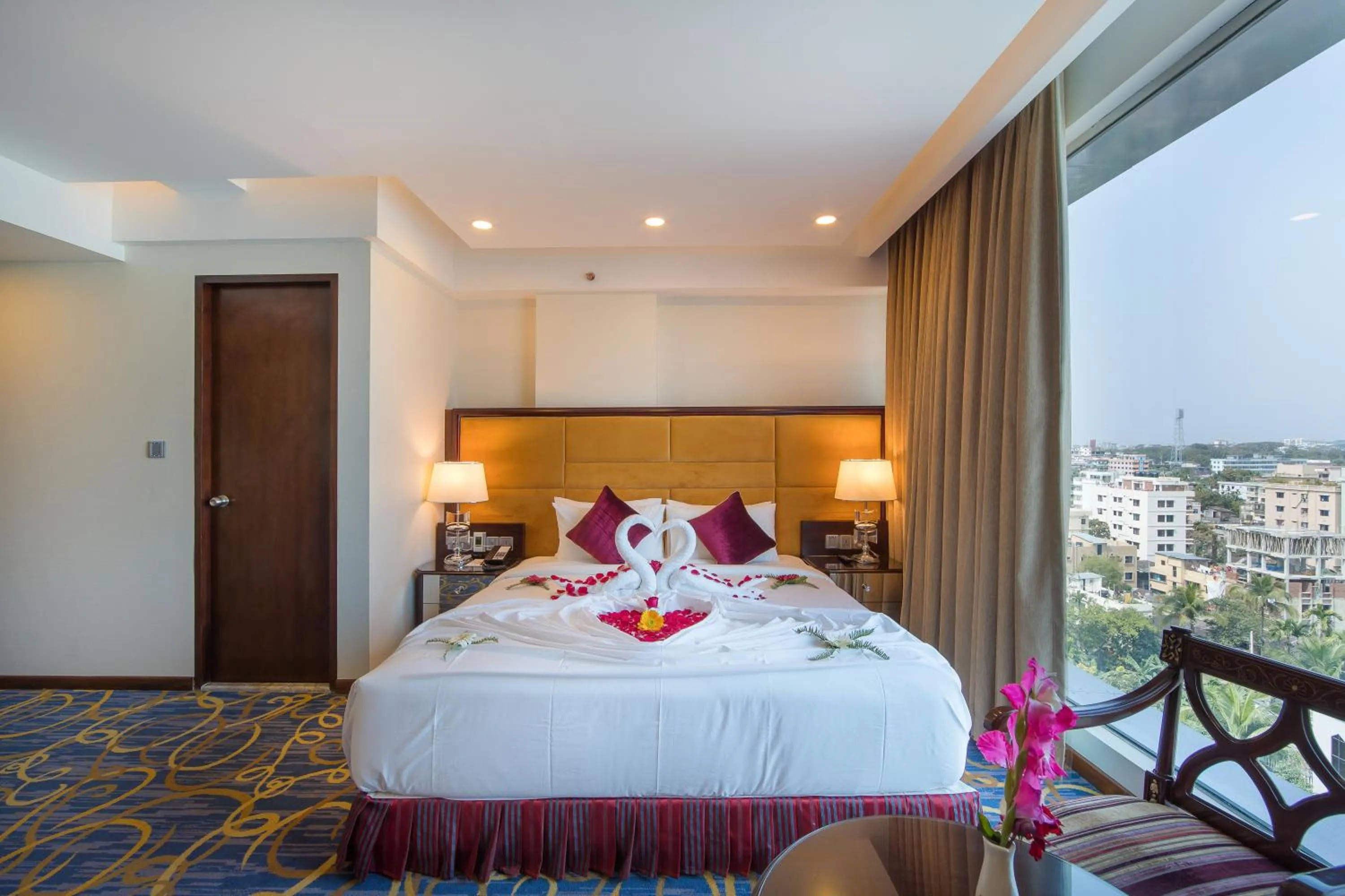 Bed in Grand Palace Hotel & Resort Sylhet