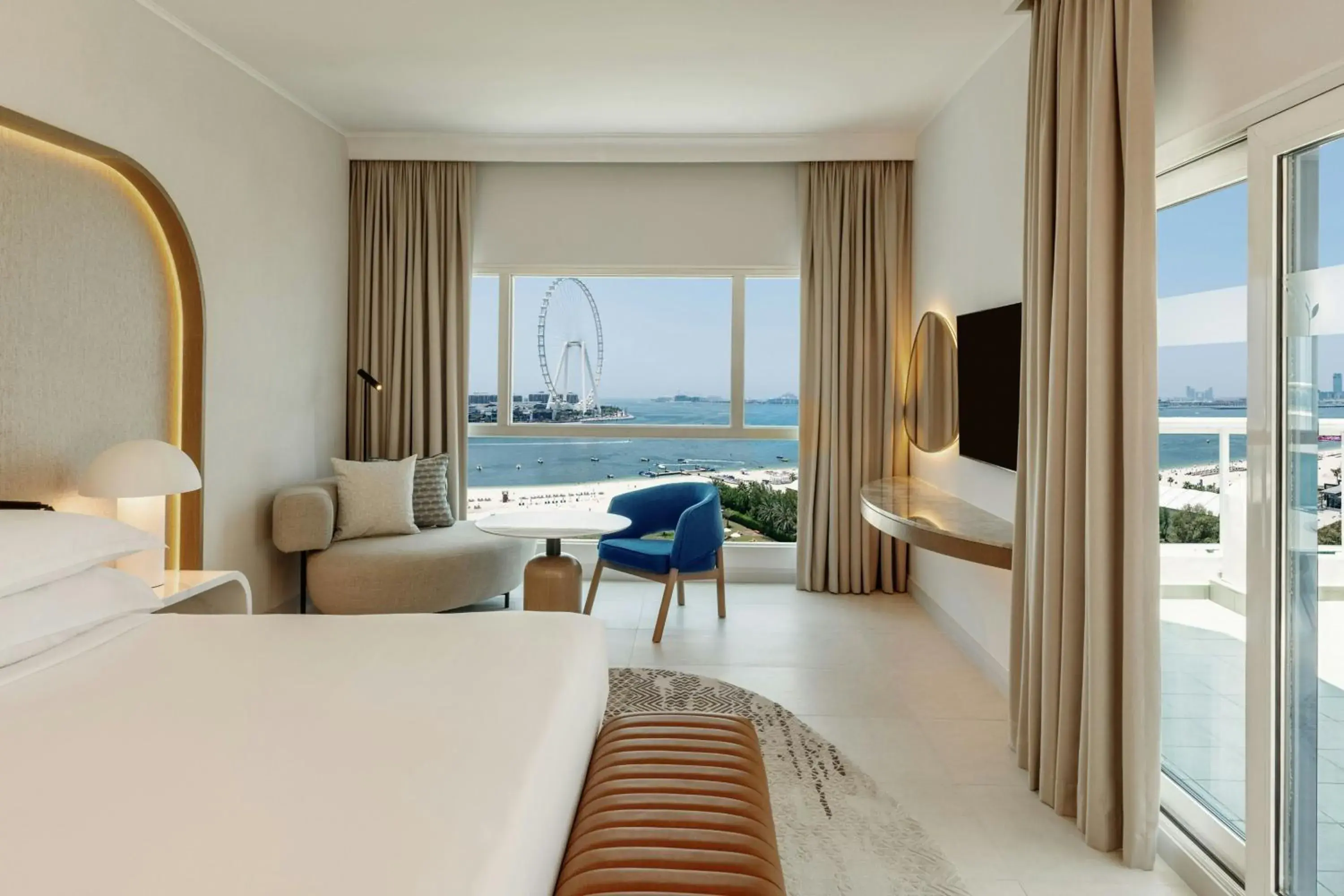 Deluxe King Sea View with Balcony - Private beach Access in Sheraton Jumeirah Beach Resort Deluxe King Sea View with Balcony - Private beach Access in Sheraton Jumeirah Beach Resort