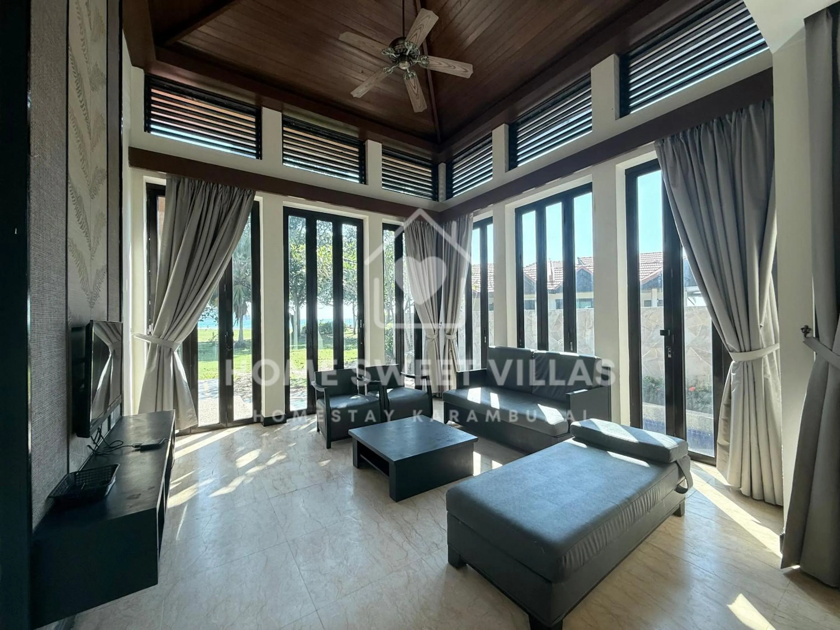 Living room, Bed in Home Sweet Villas, Karambunai
