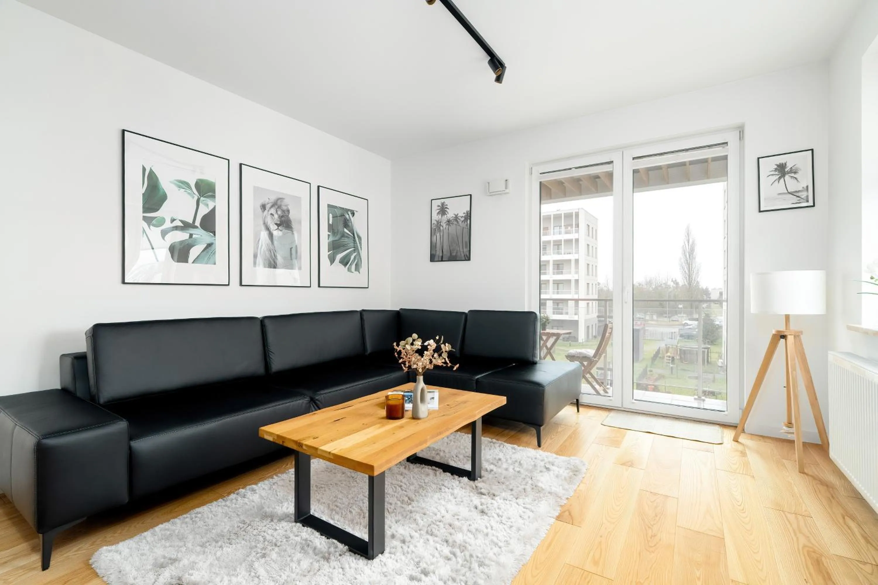 Premium Apartments Poznań Airport by Noclegi Renters